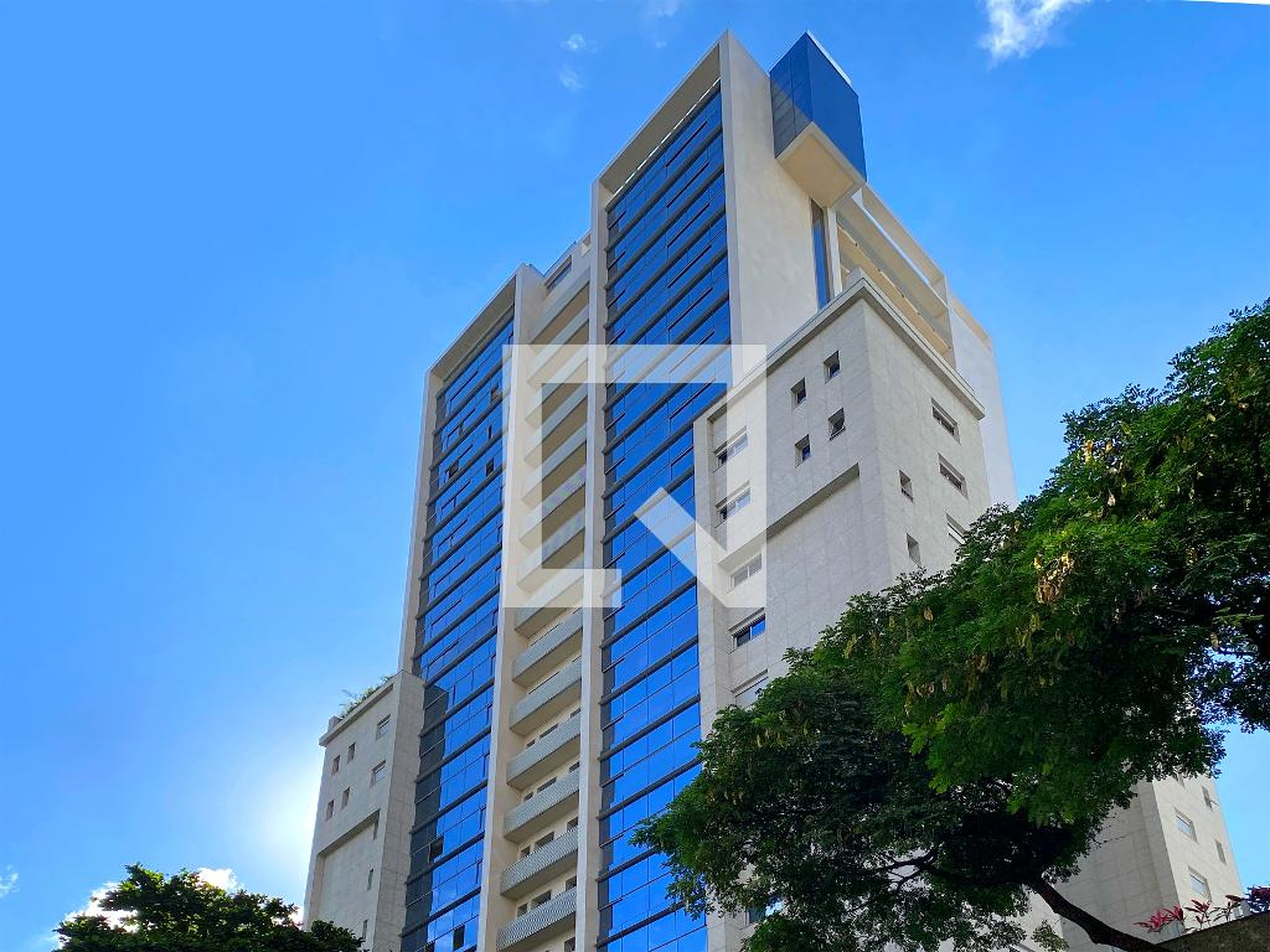 Fachada Condomínio Omni Residence