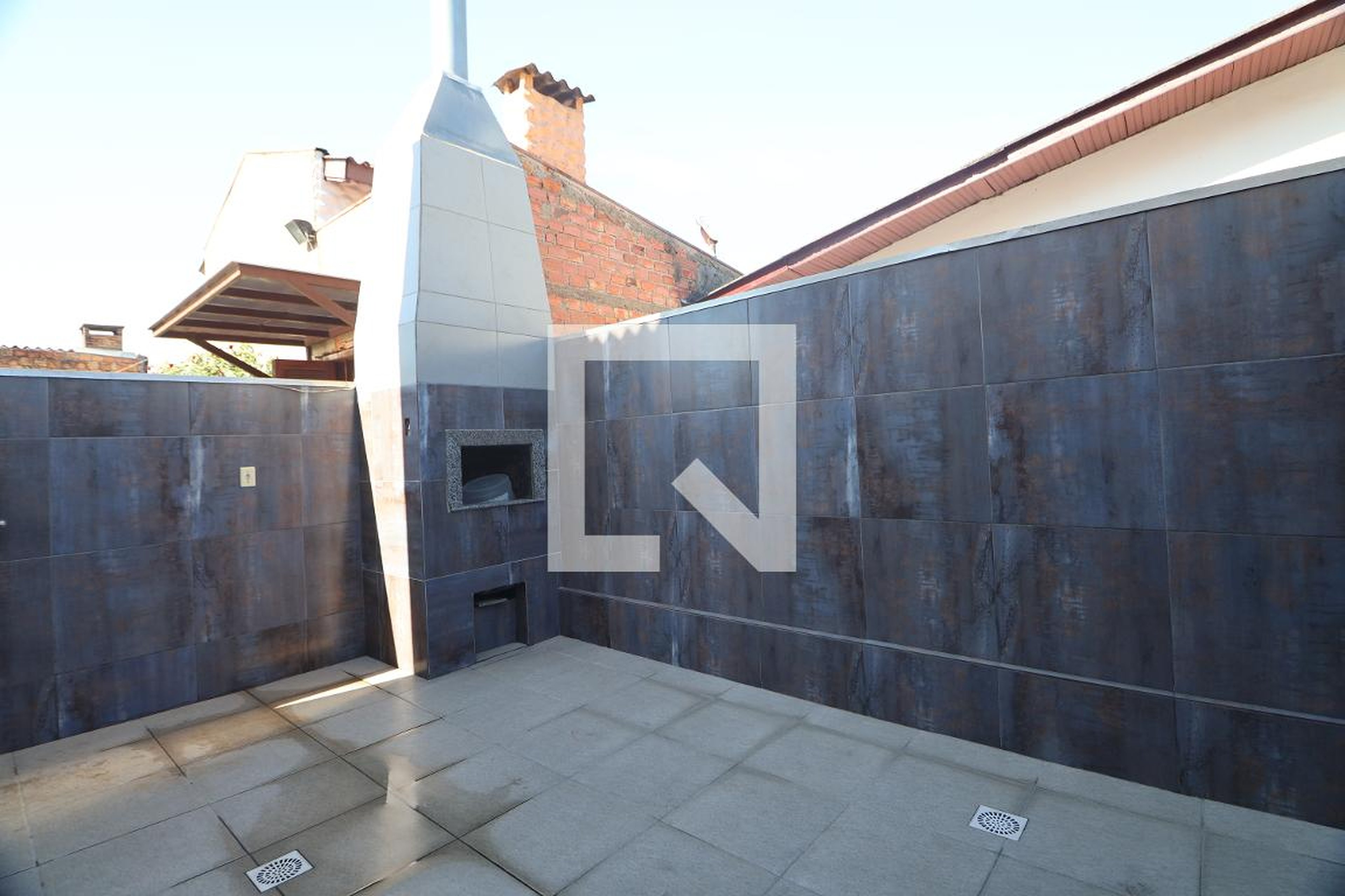 Área externa - Atenas 44