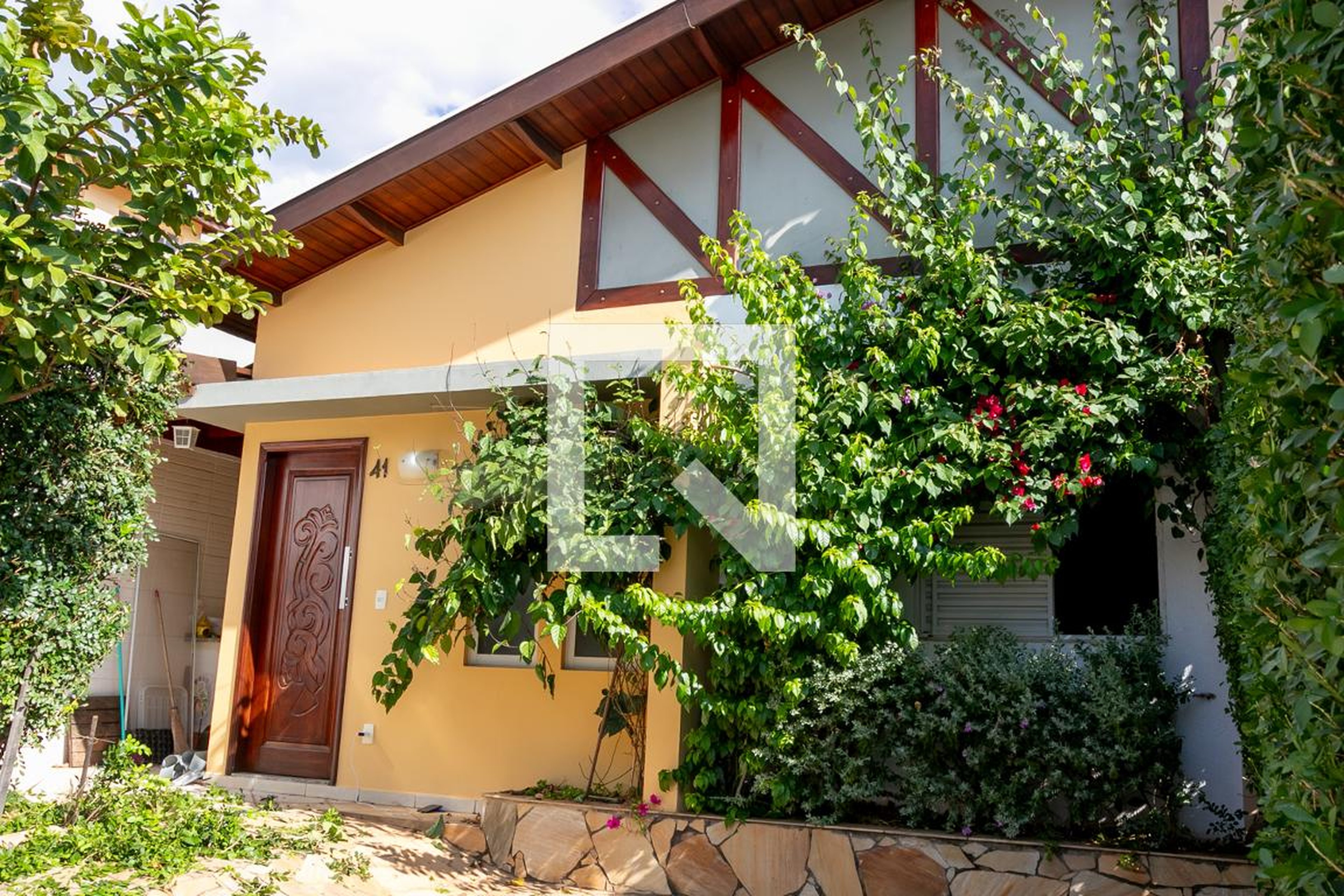 Fachada Residencial da Lagoa