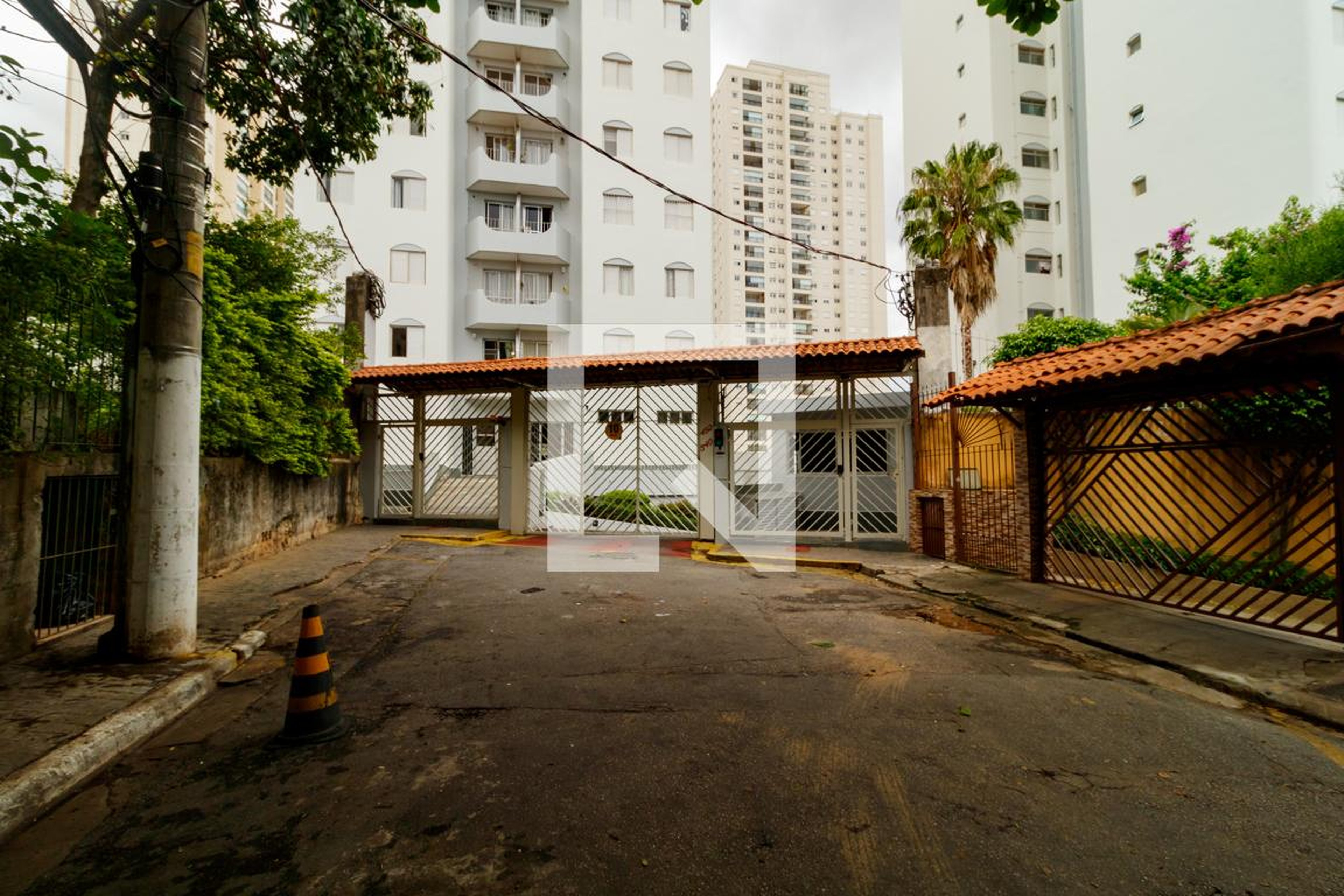 Fachada Condomínio Ed Conj Residl Villa Vienense