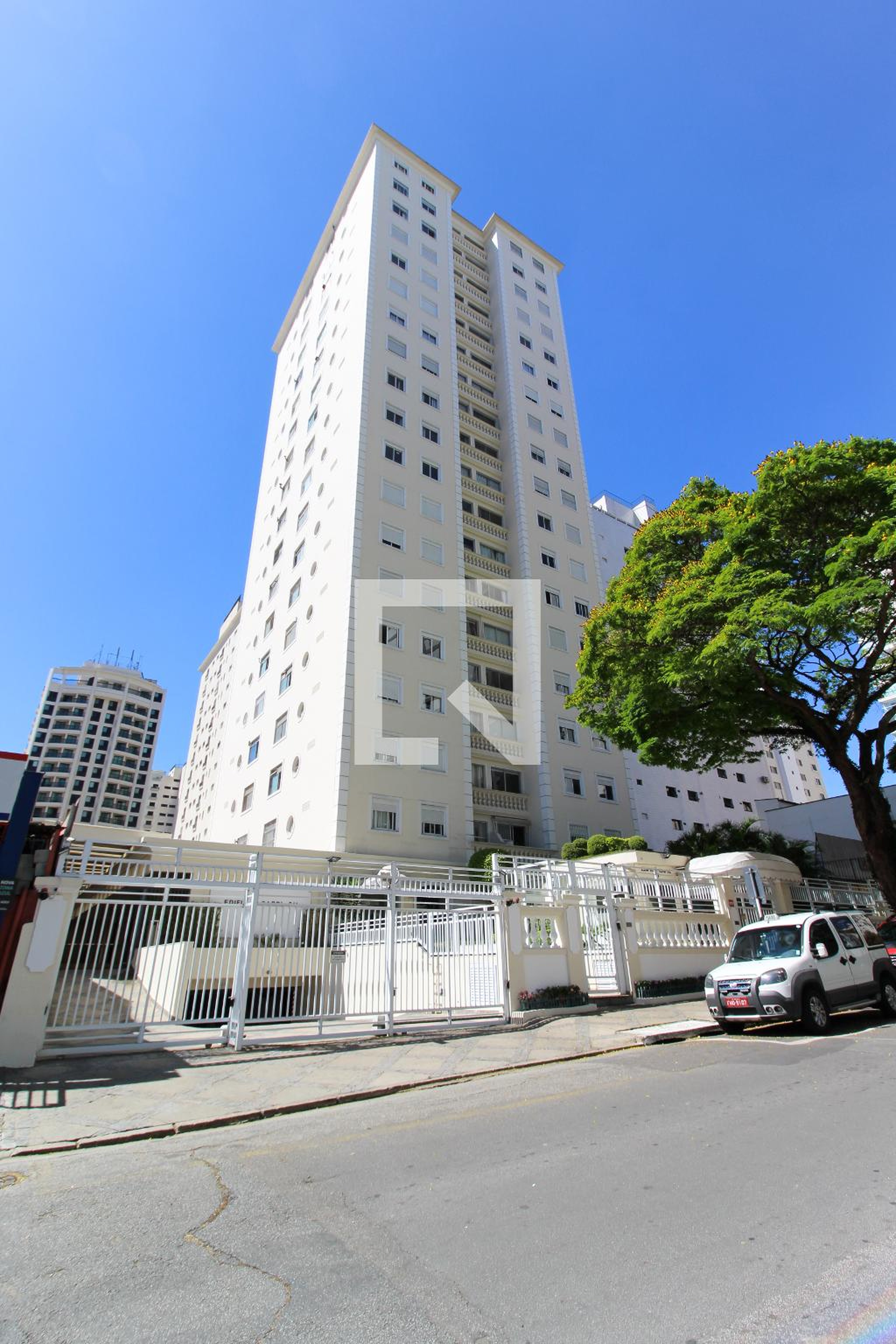 Fachada Condomínio Capri