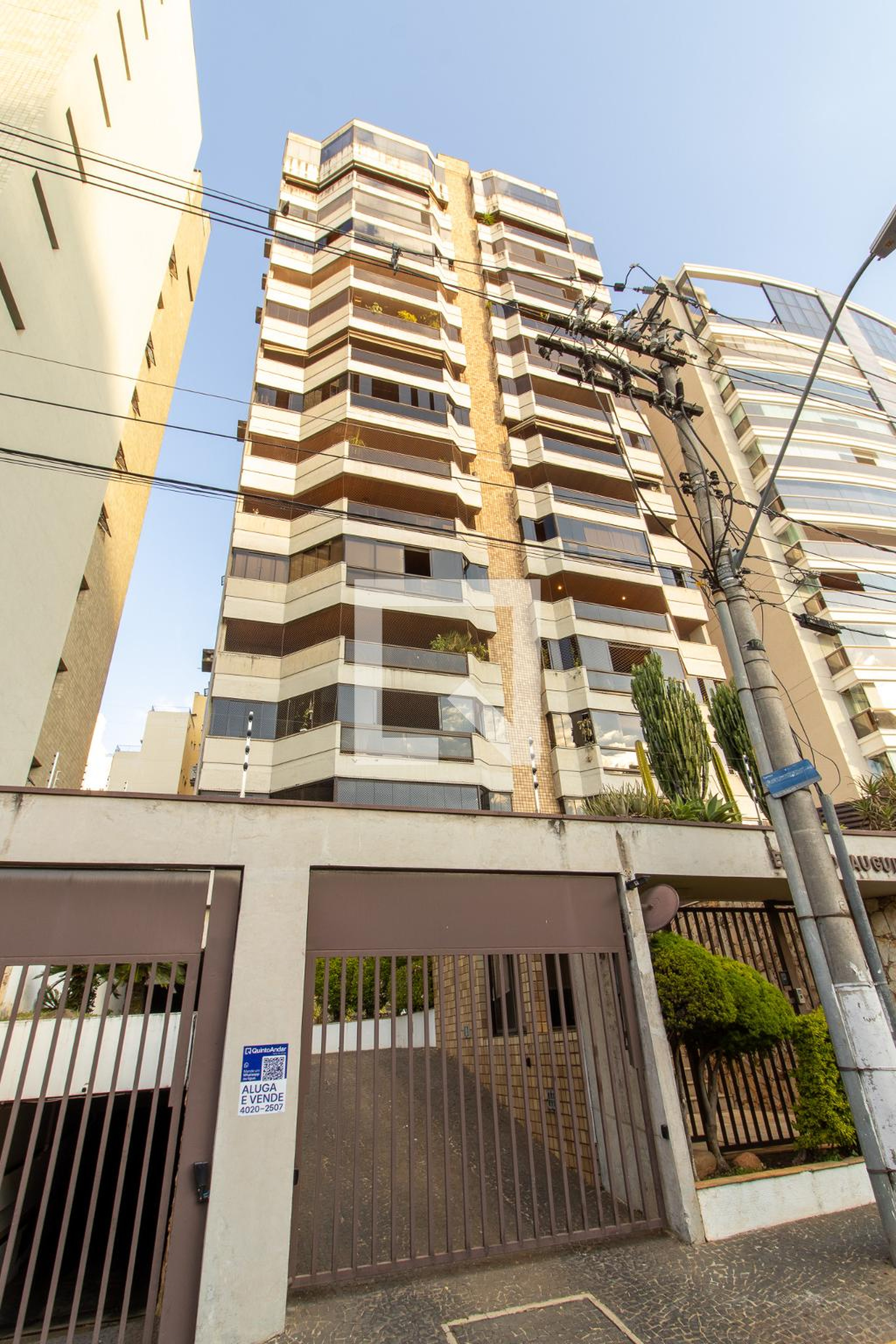 Fachada Condomínio Gauguin