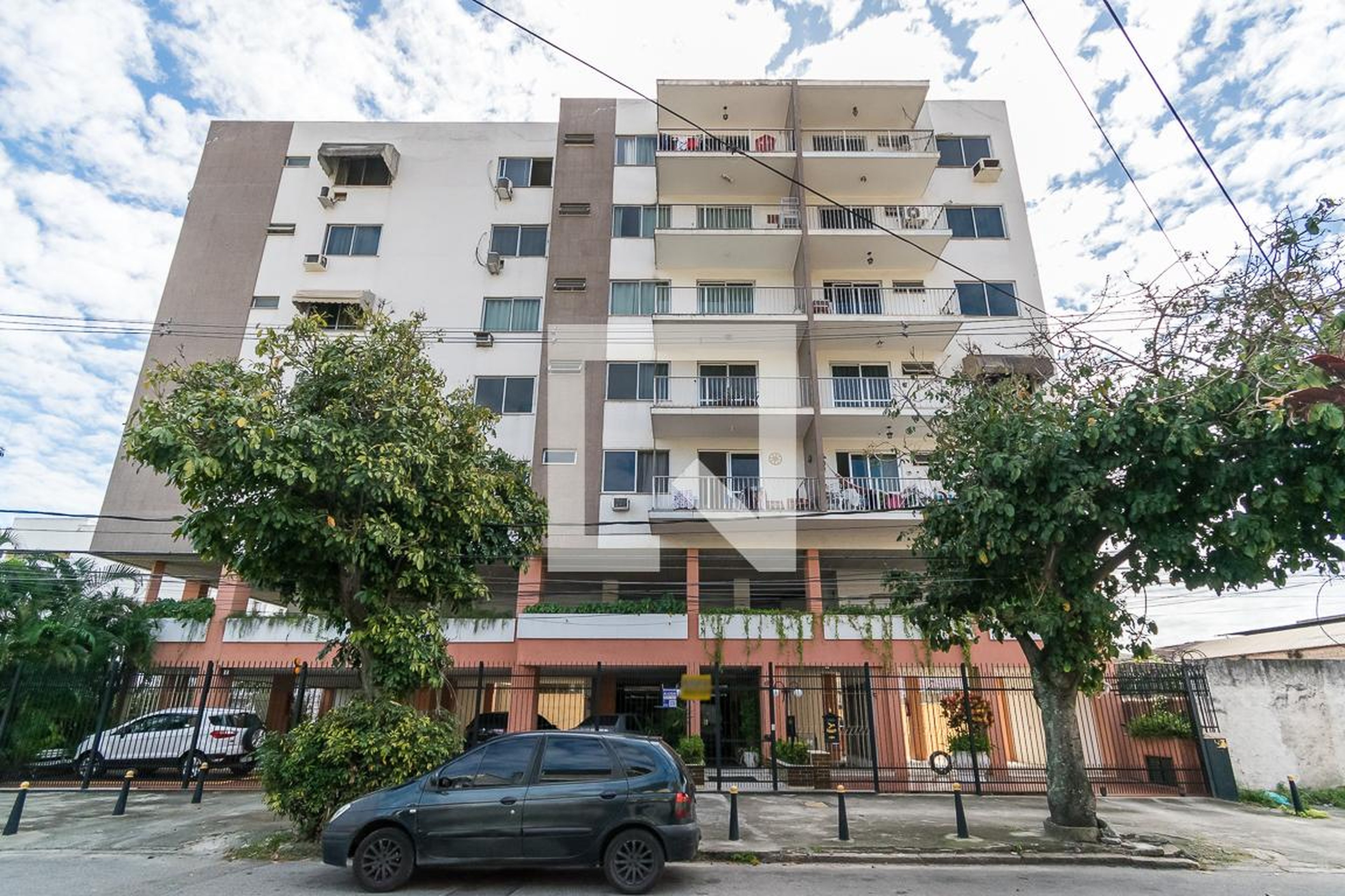 Fachada do Prédio Condomínio em Rua Maria do Carmo, 180