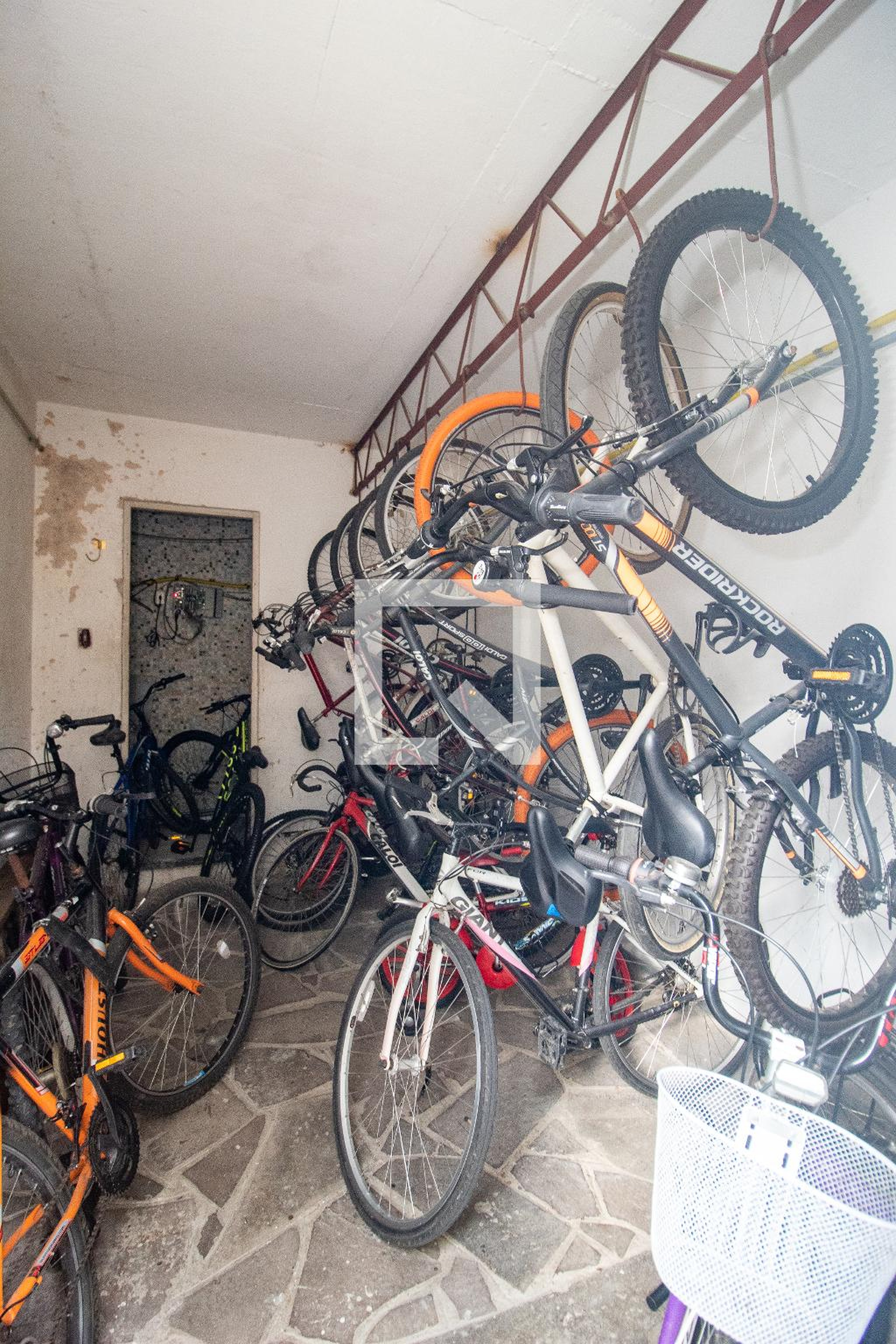 Bicicletario - Edifício Janaina