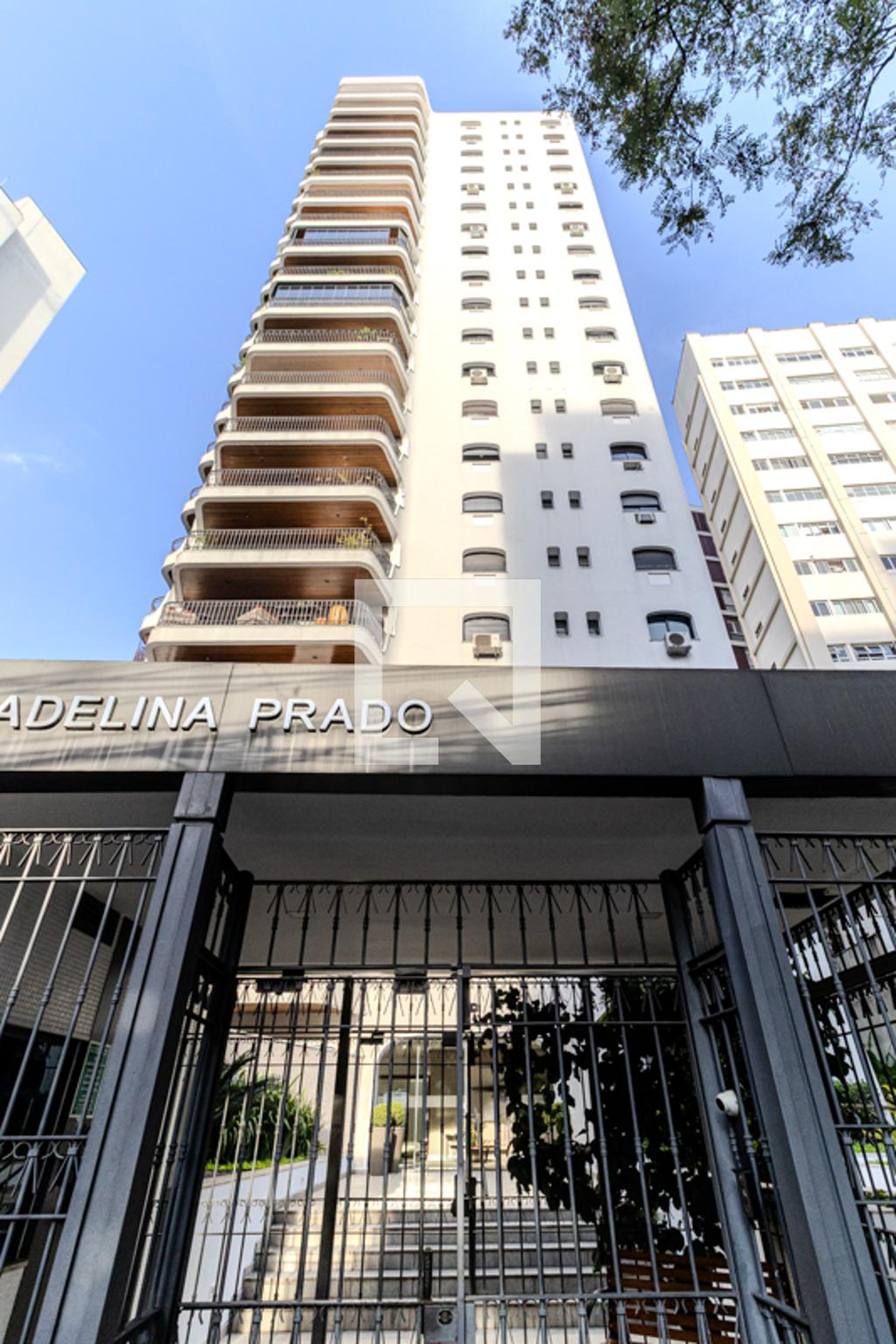 Fachada Condomínio Adelina Prado