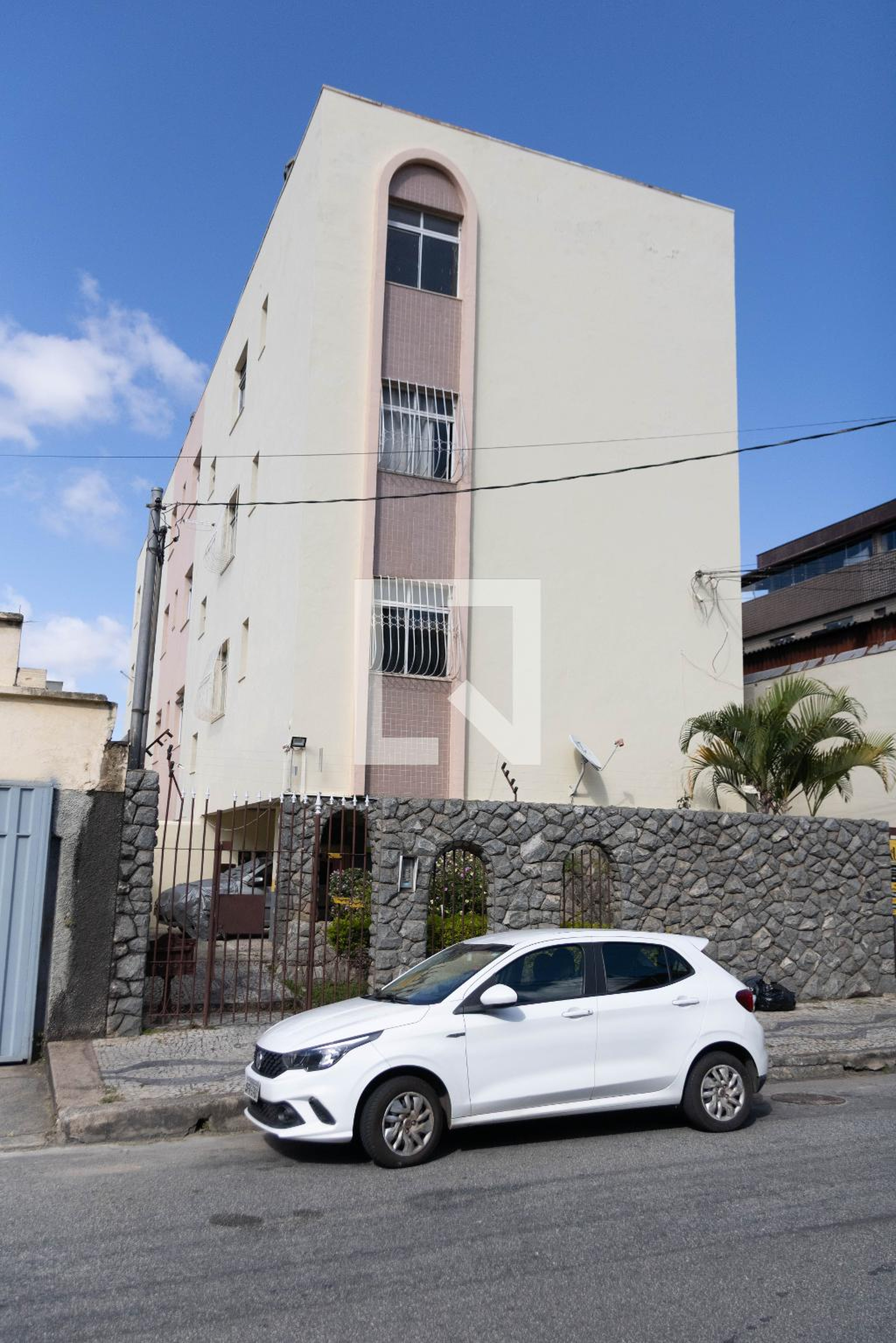 Fachada do Prédio Condomínio em Rua Olinto Magalhães, 925