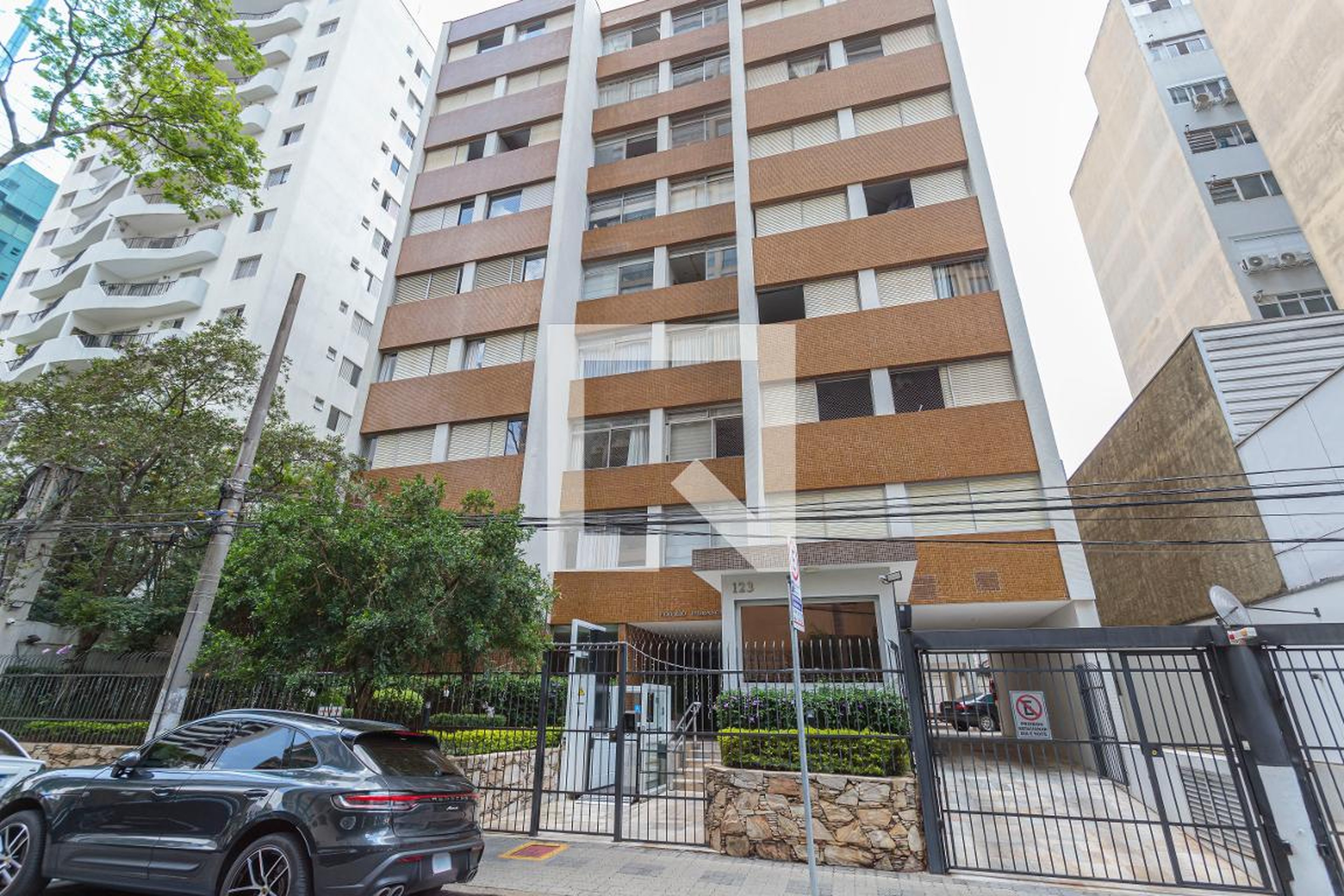 Fachada Condomínio Iporanga