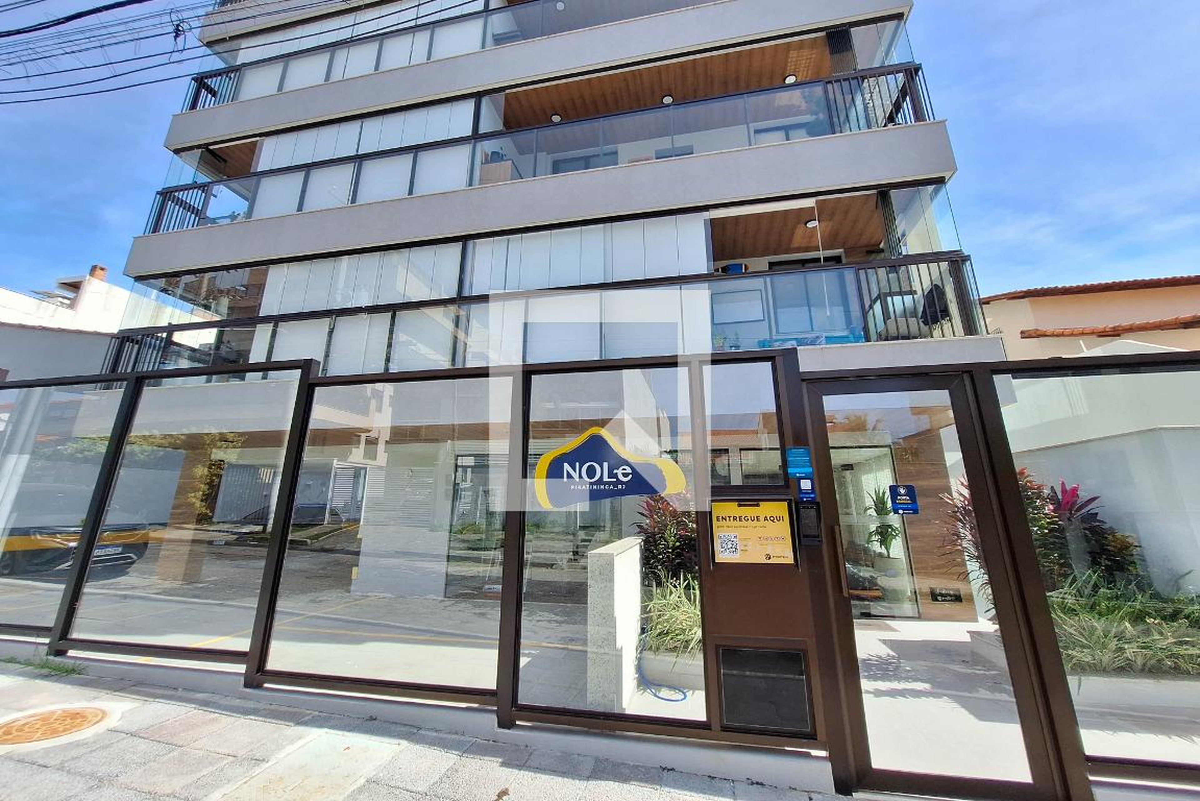 Fachada Condomínio em Rua Professor Manoel José Ferreira, 141