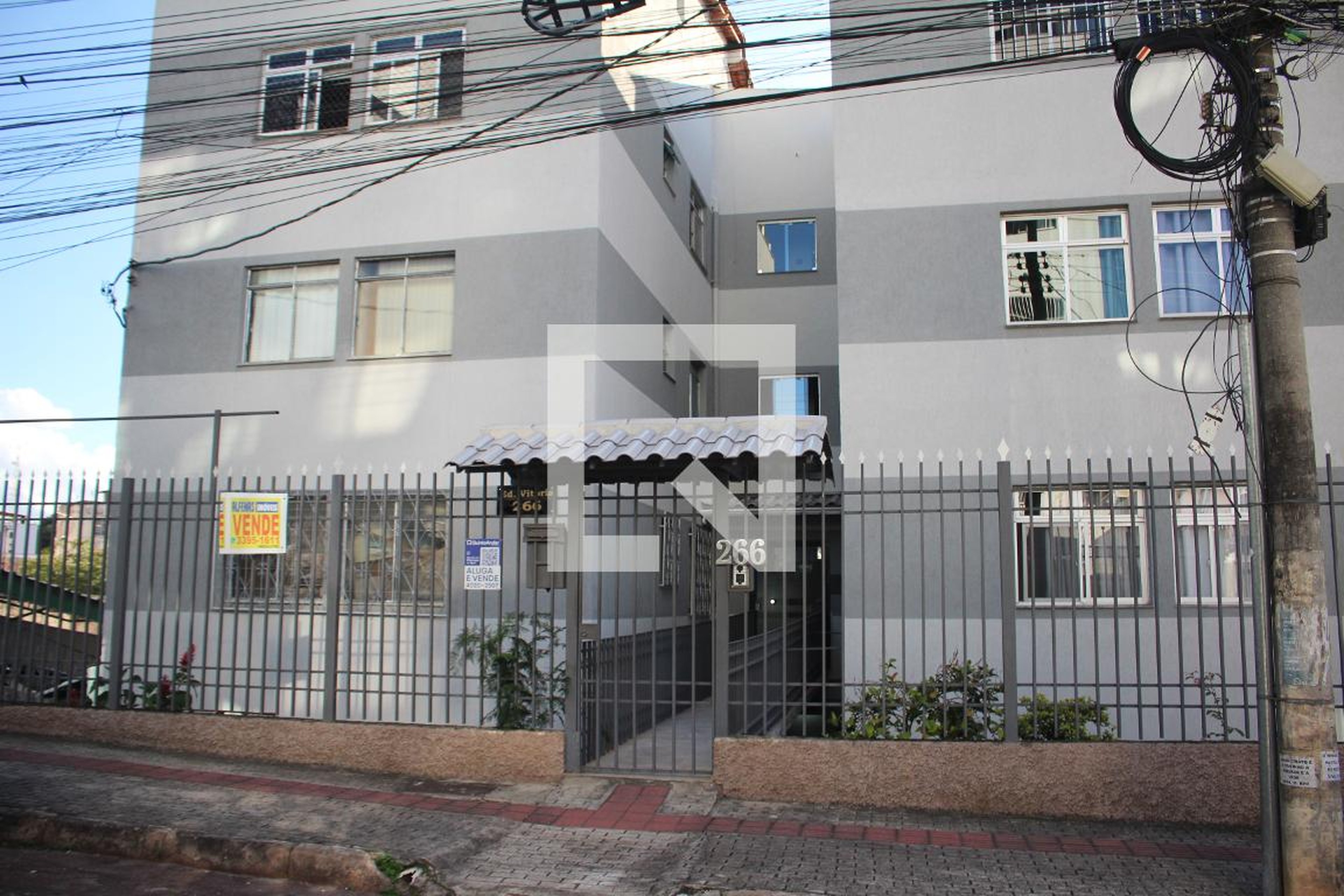 Fachada Condomínio em Rua Giovani José Chiodi, 266