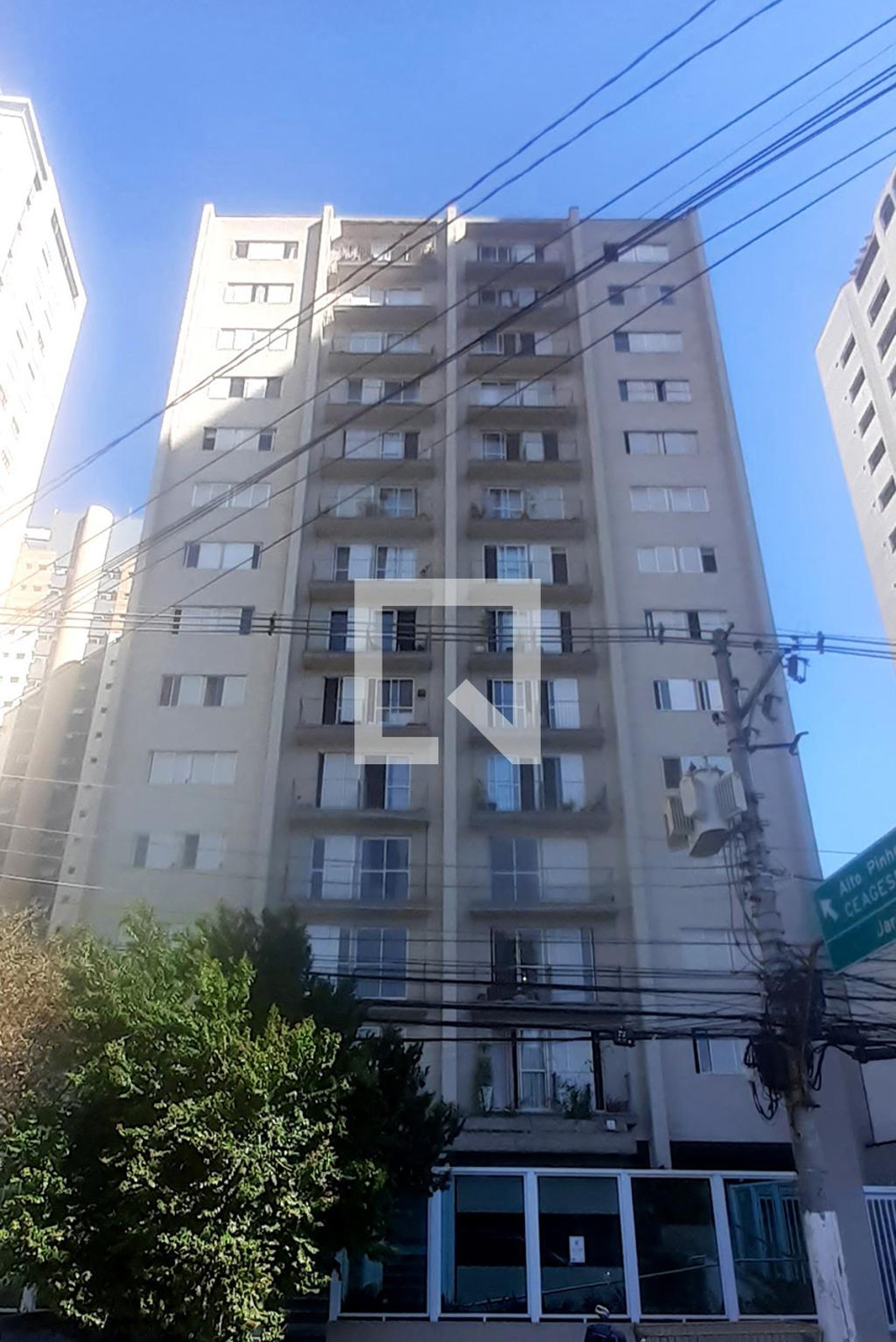 Fachada Edifício Bosque dos Pinheiros