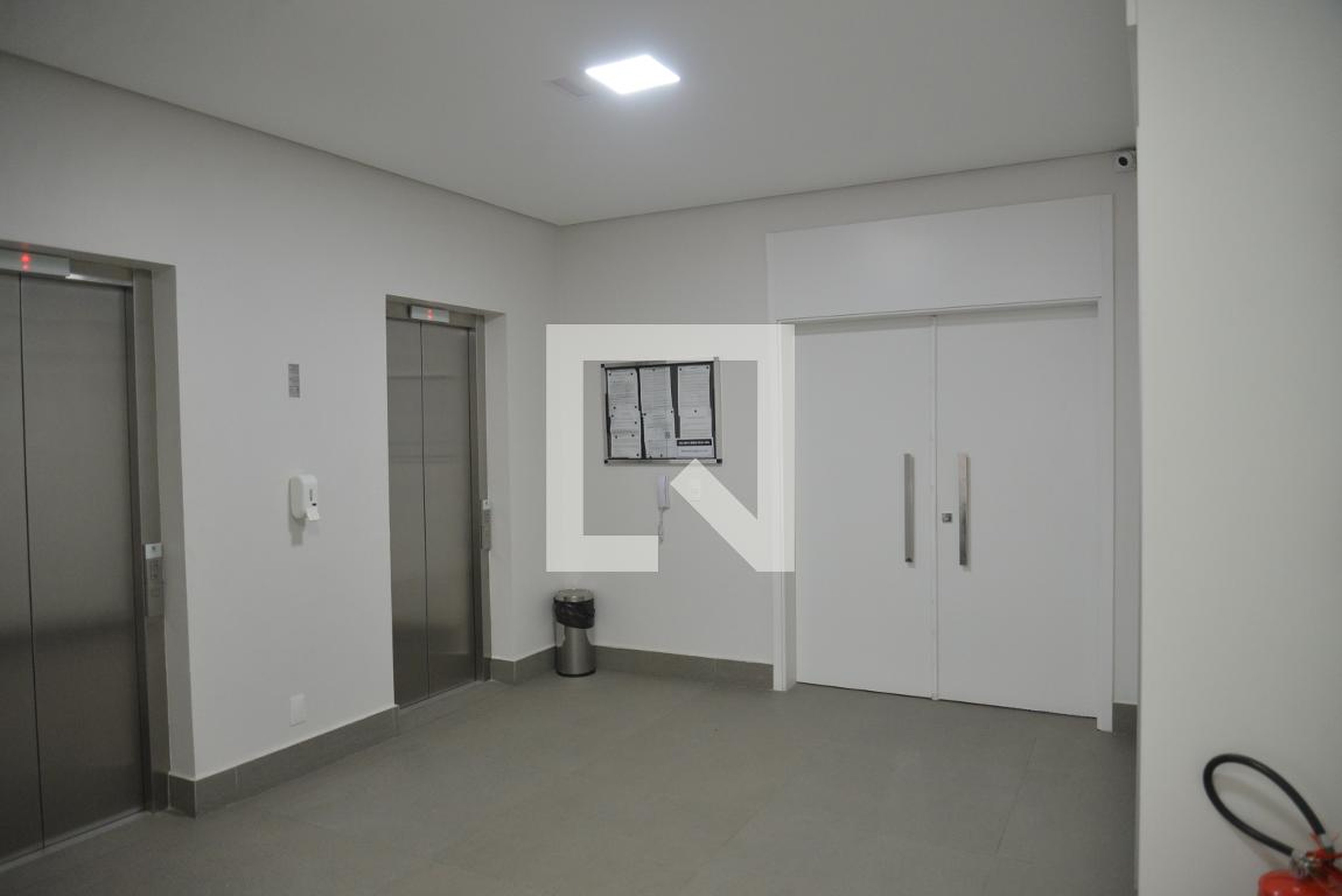 Elevador - Edifício Villa Di Modena