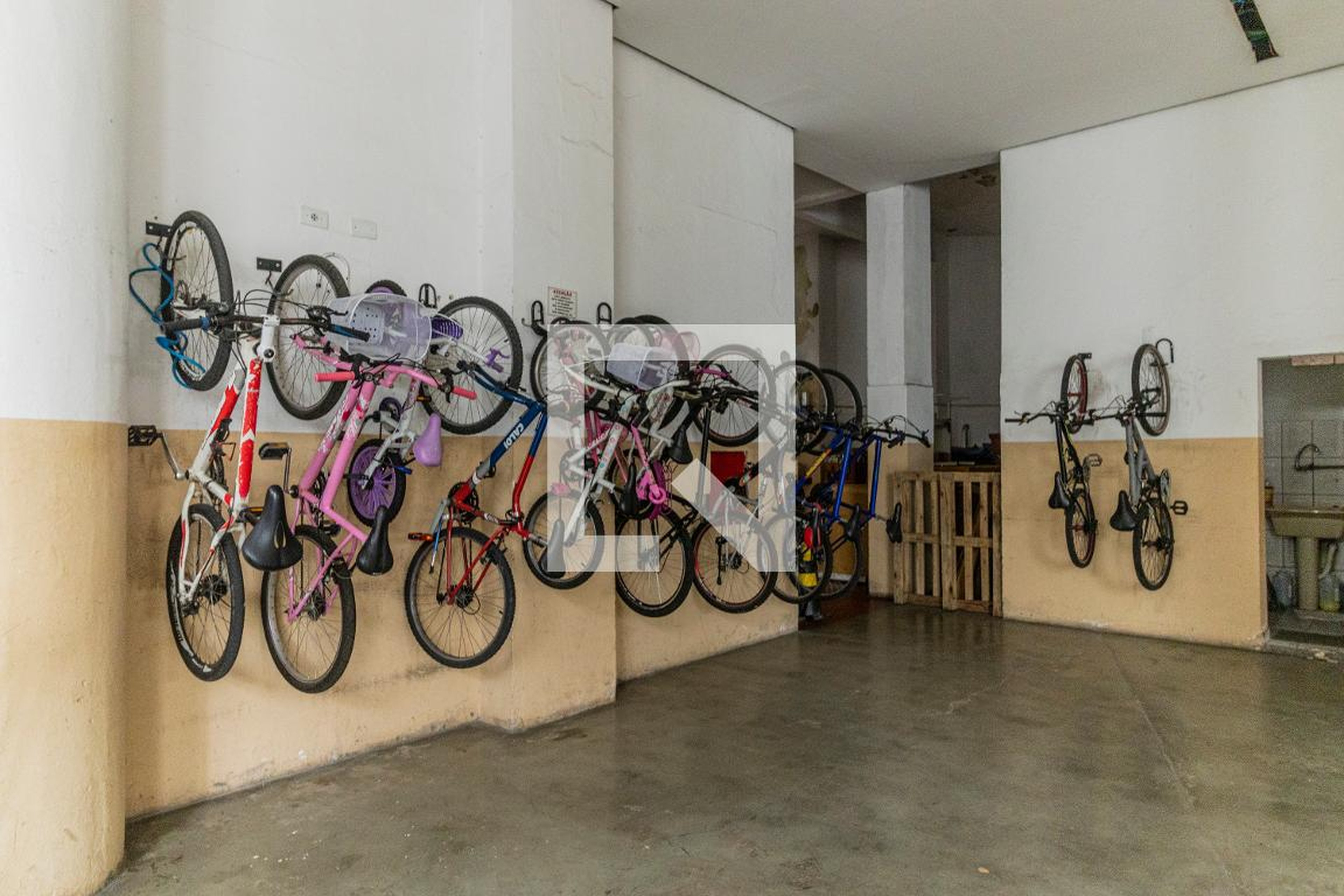 Bicicletário - Escala Jorge