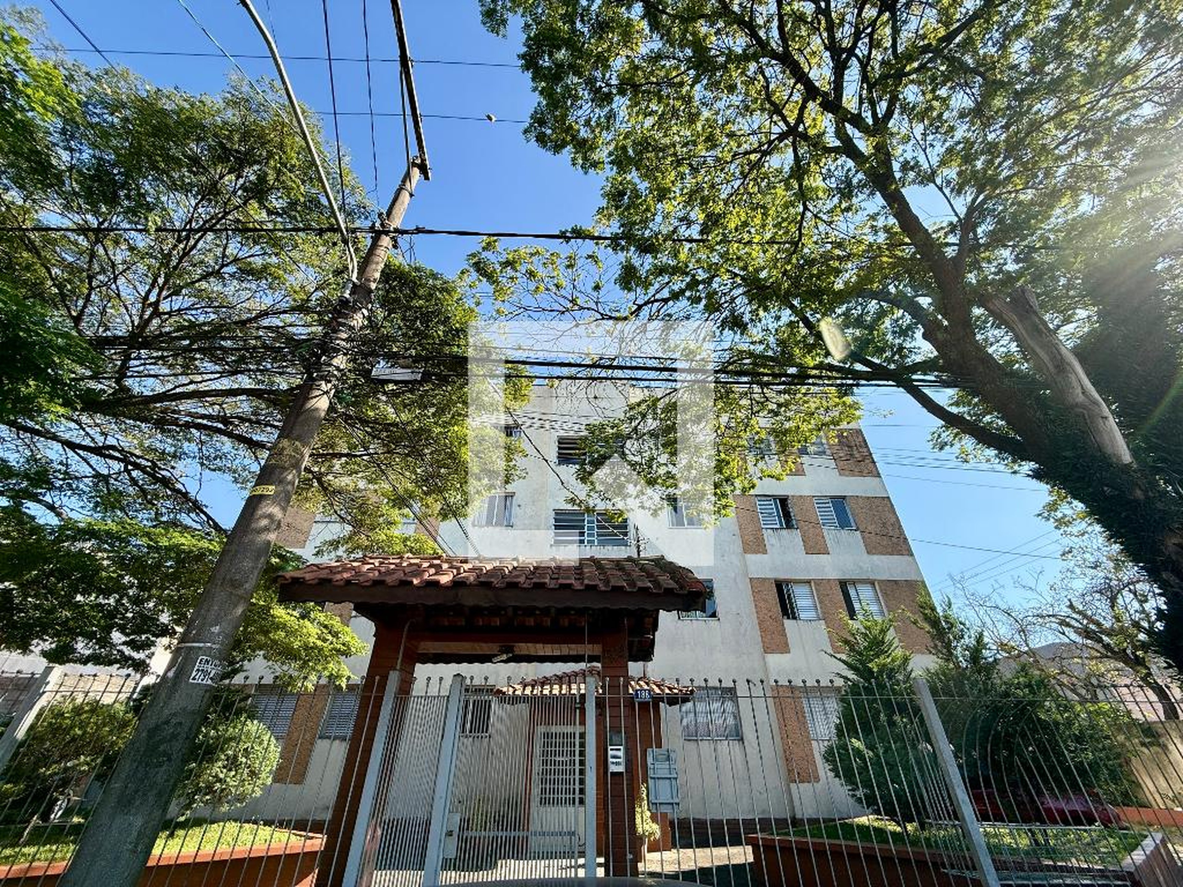 Fachada Condomínio em Rua Doutor Sebastião Ferraz, 188