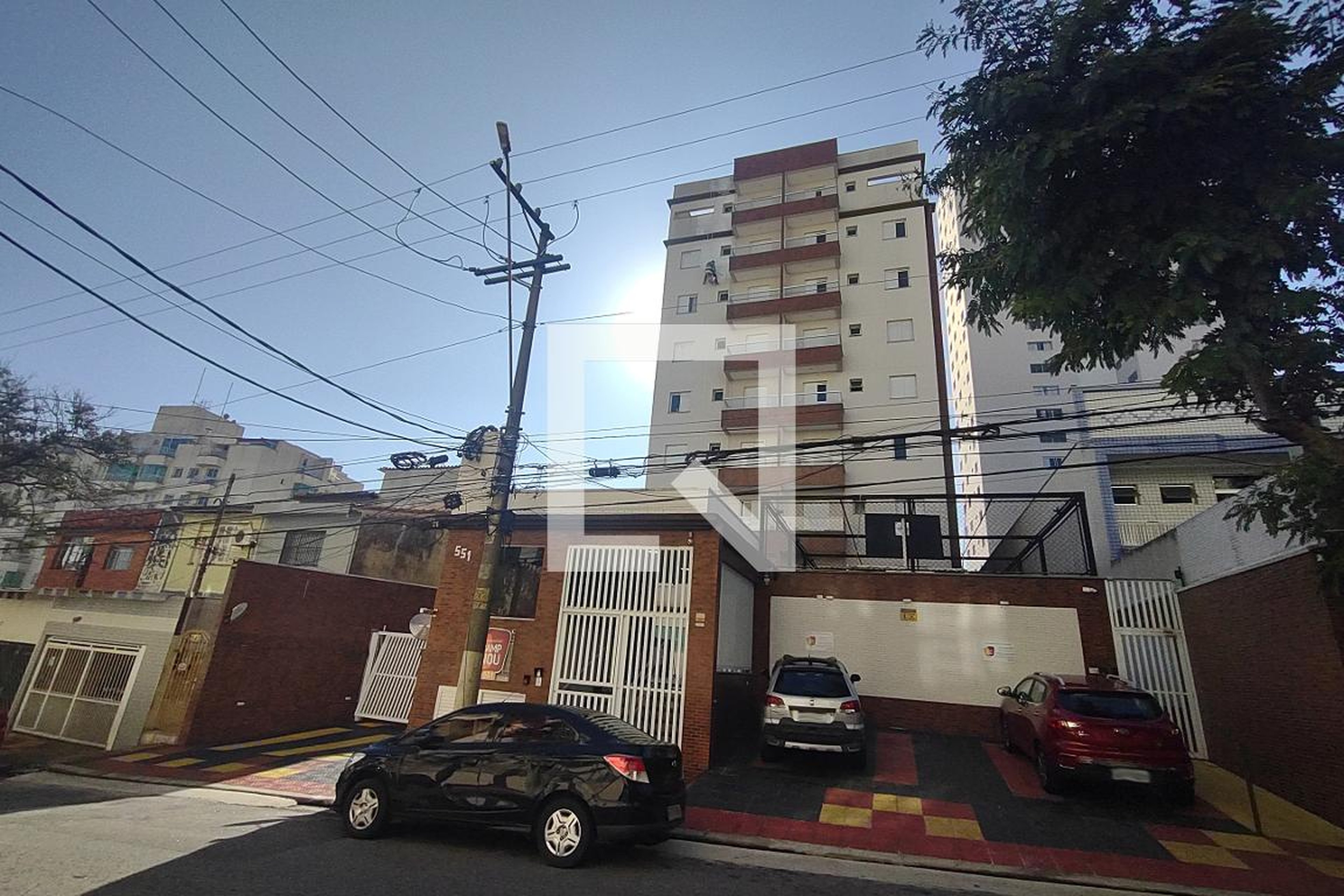 Fachada Condomínio em Alameda Cassaquera, 551