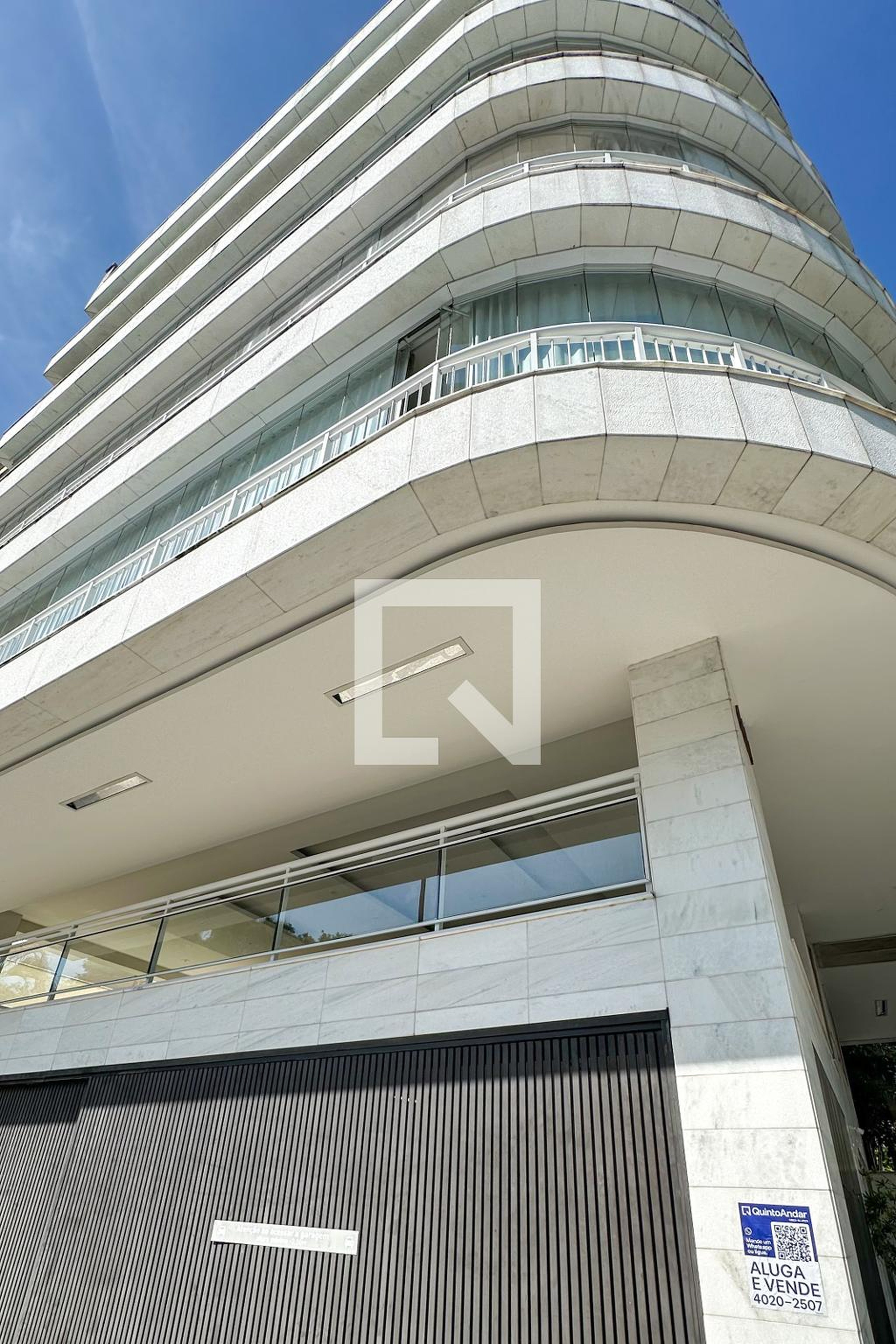 Fachada Condomínio Azuis