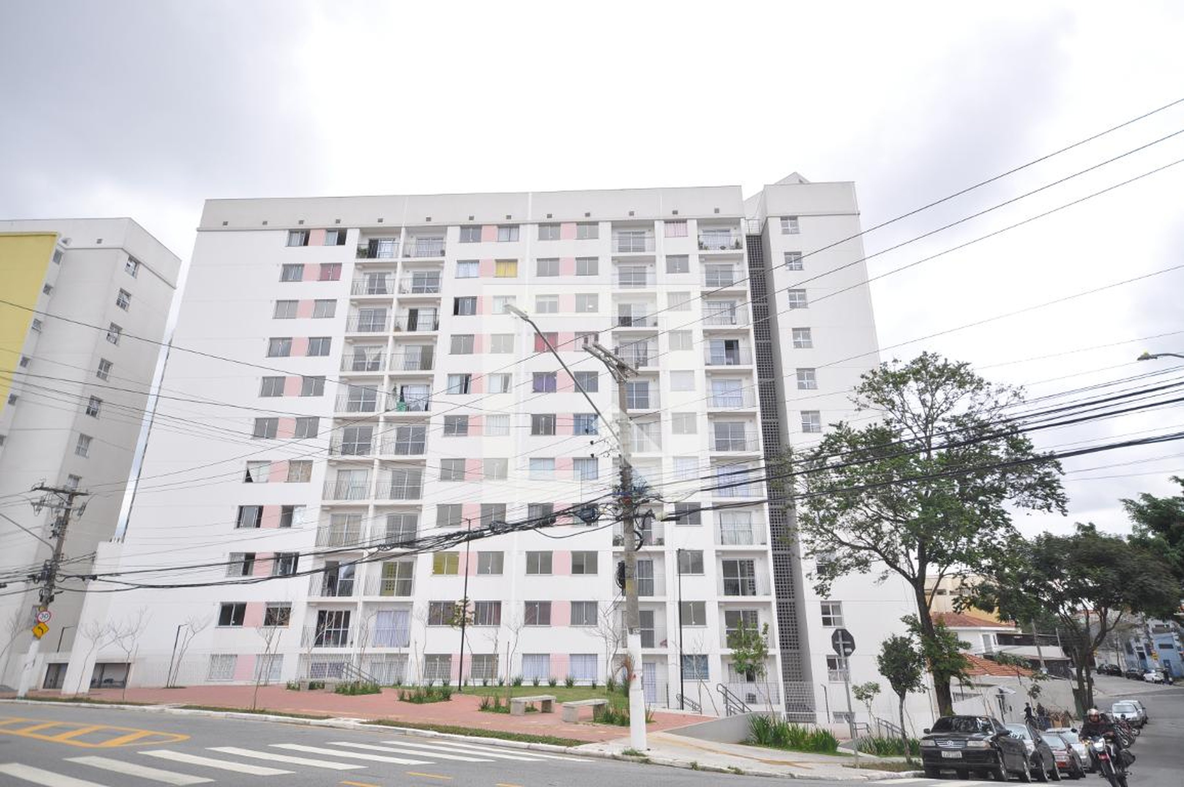 Fachada Condomínio em Avenida Comandante Antônio Paiva Sampaio, 166