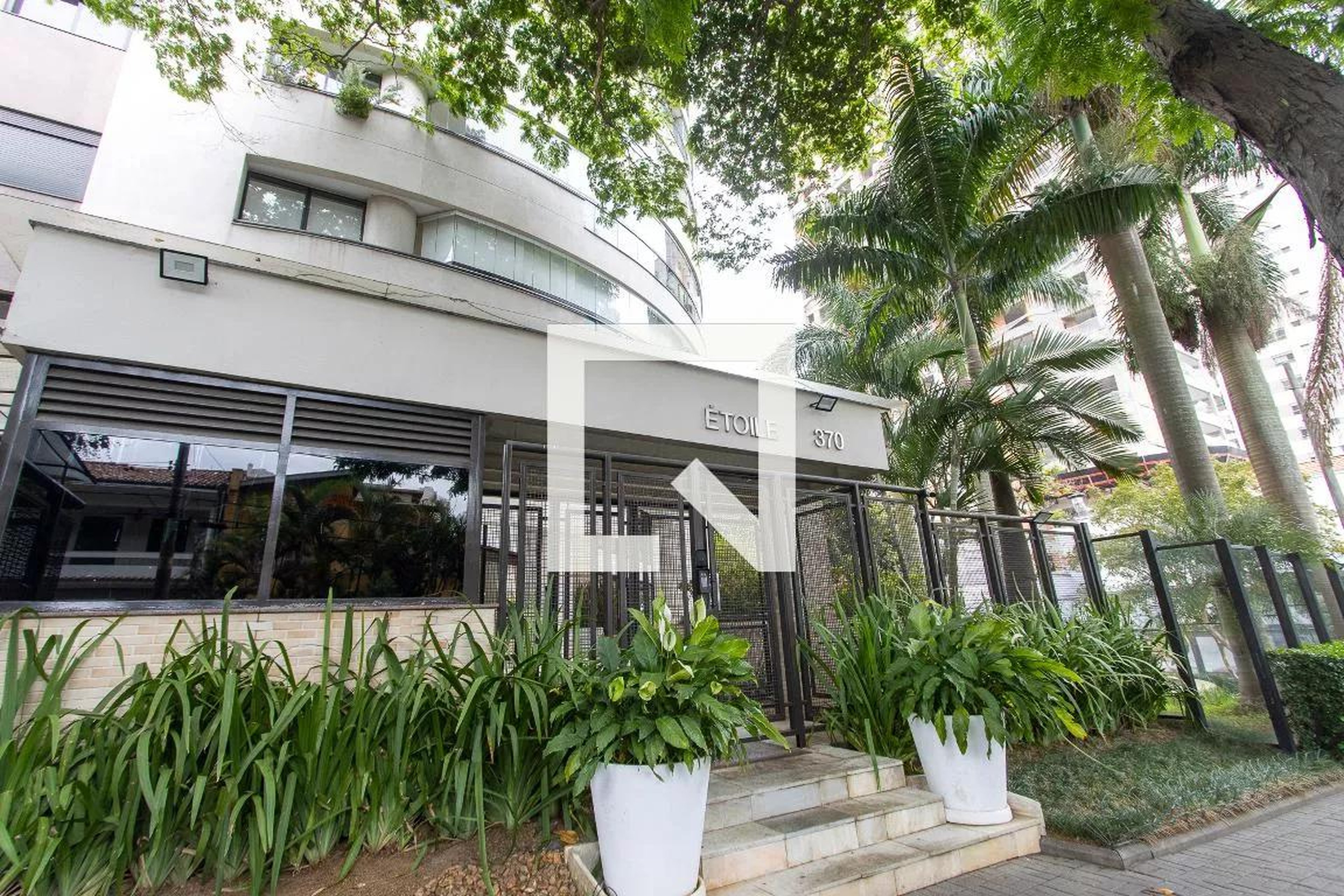 Fachada Condomínio Etoile