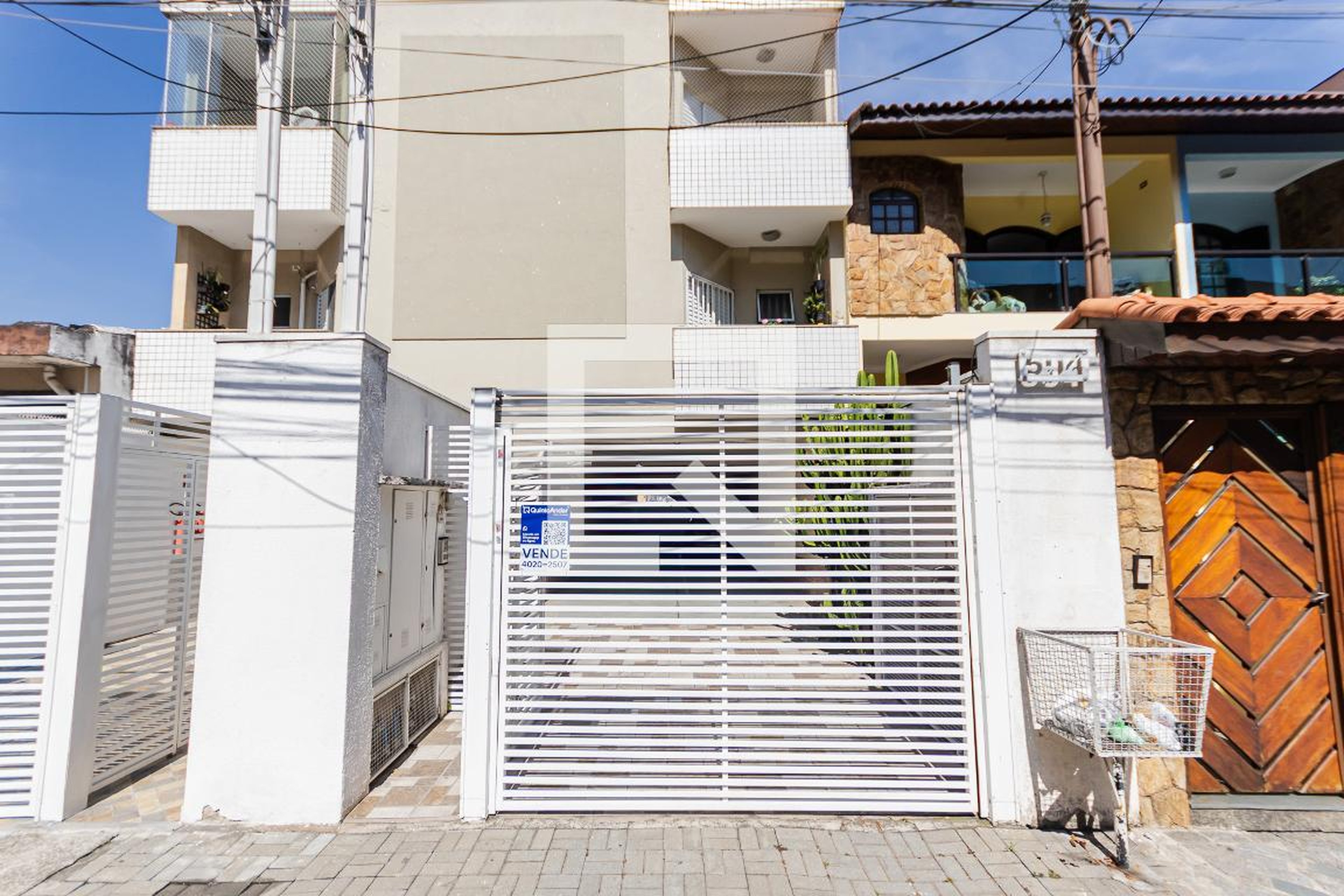 Fachada Condomínio em Rua Espanha, 504