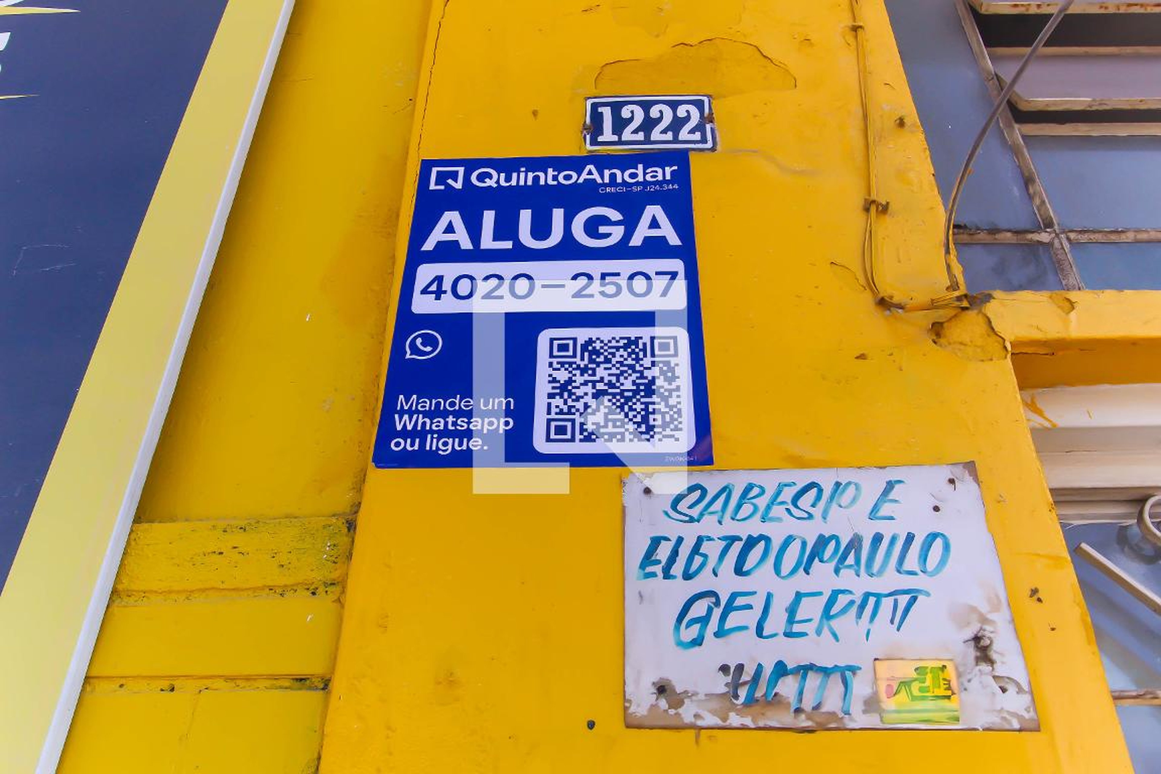 Fachada Condomínio em Rua Jaboticabal, 1222