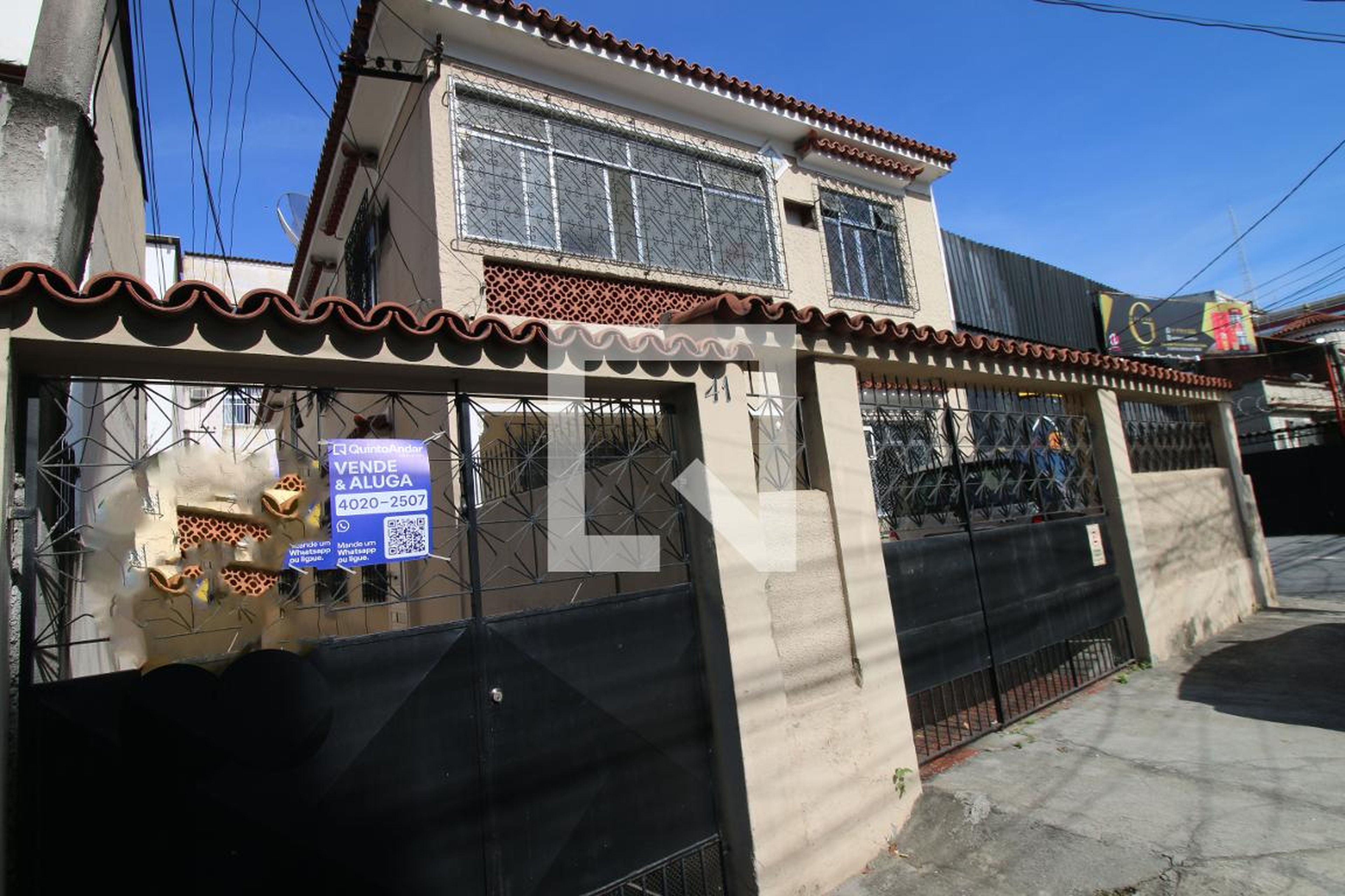 Fachada Condomínio em Rua Apiaí, 41