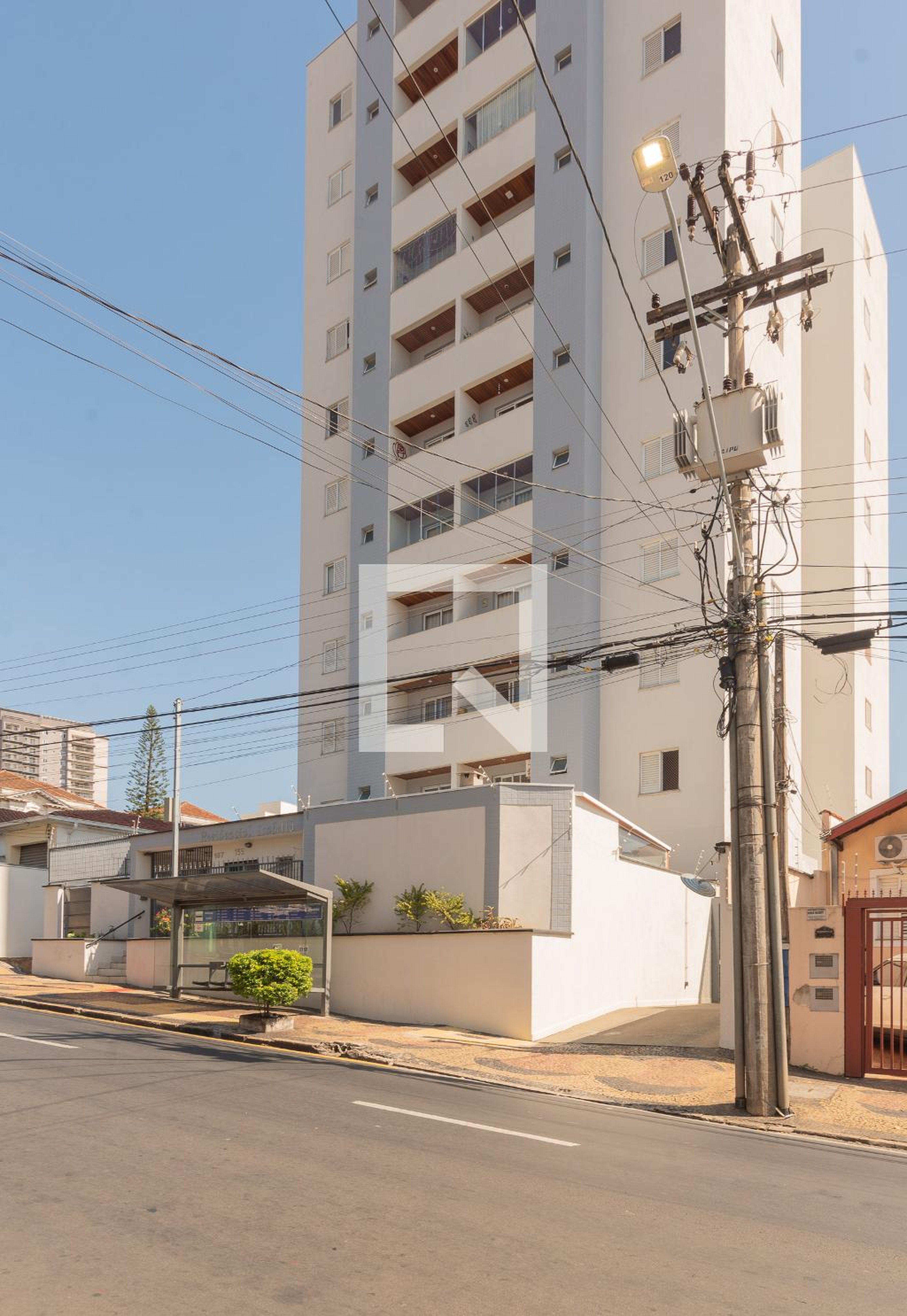 Fachada do Prédio Condomínio em Rua Doutor Otávio Mendes, 167