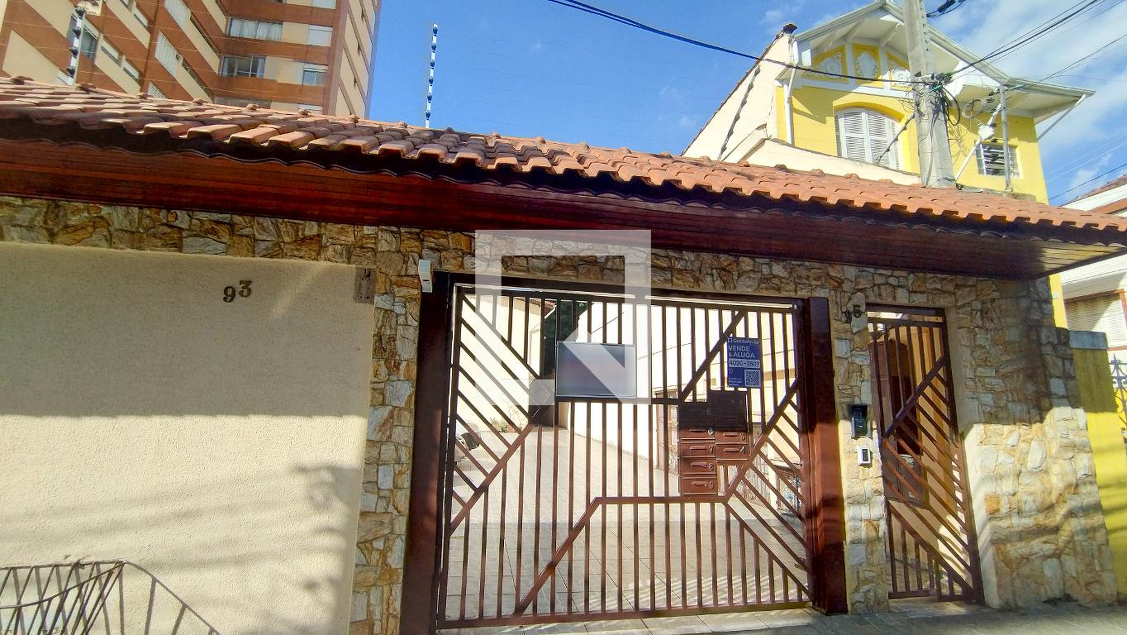 Fachada Condomínio em Rua Pimenta Bueno, 93