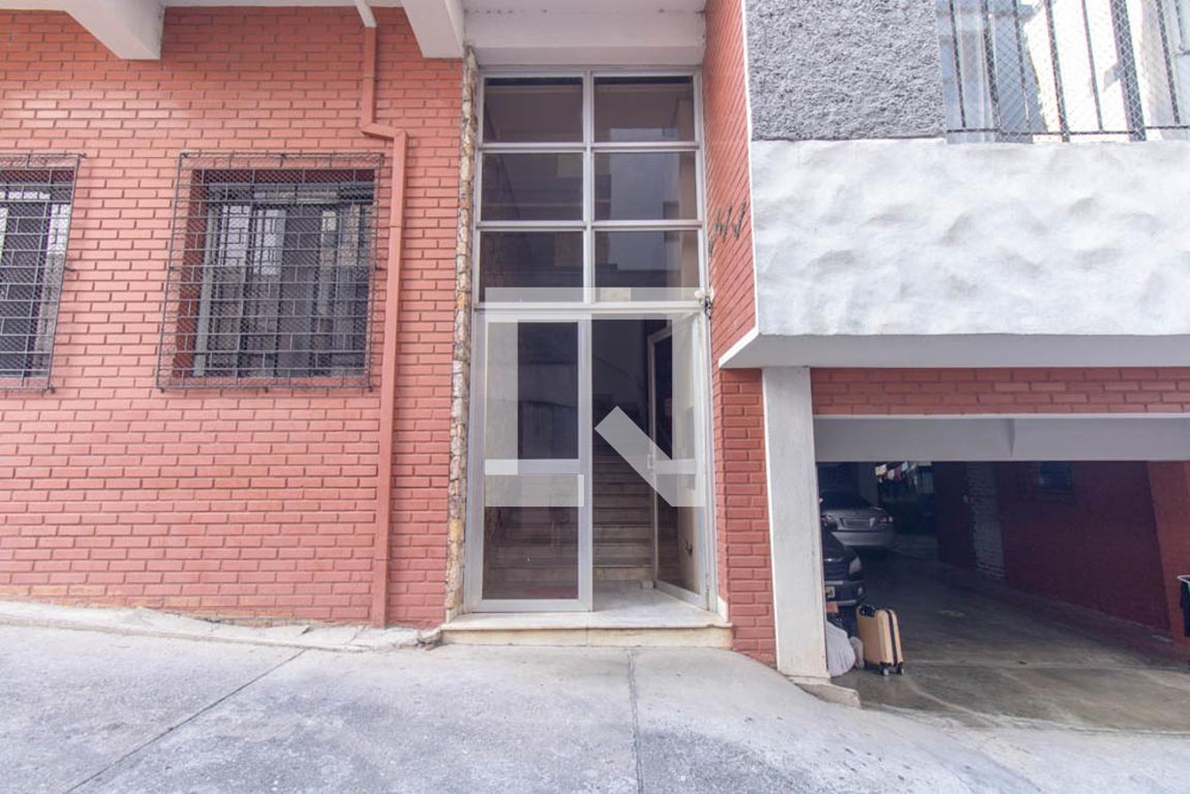 Fachada Condomínio em Rua Murilo do Amaral Ferreira, 618