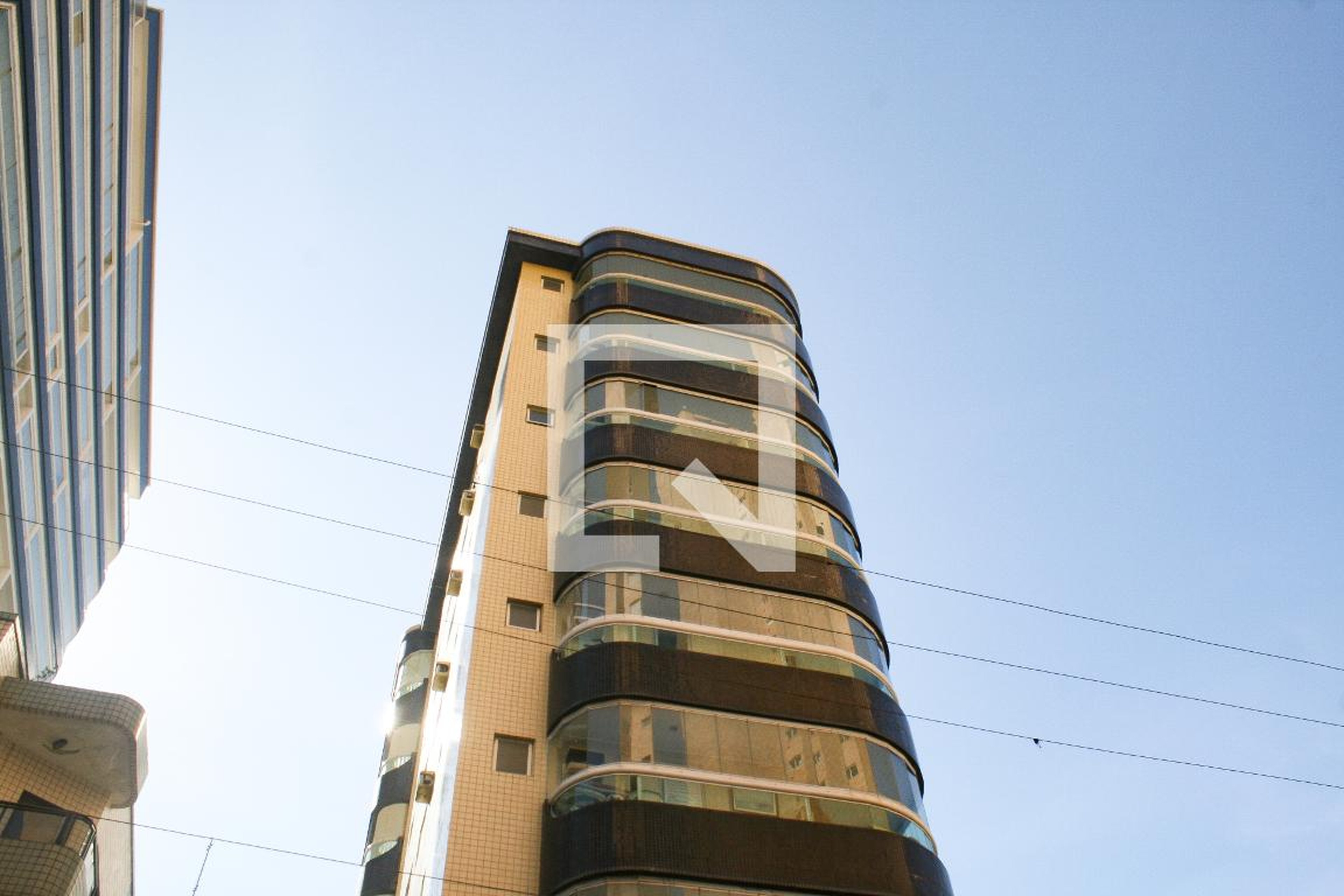 Fachada Condomínio Menezes