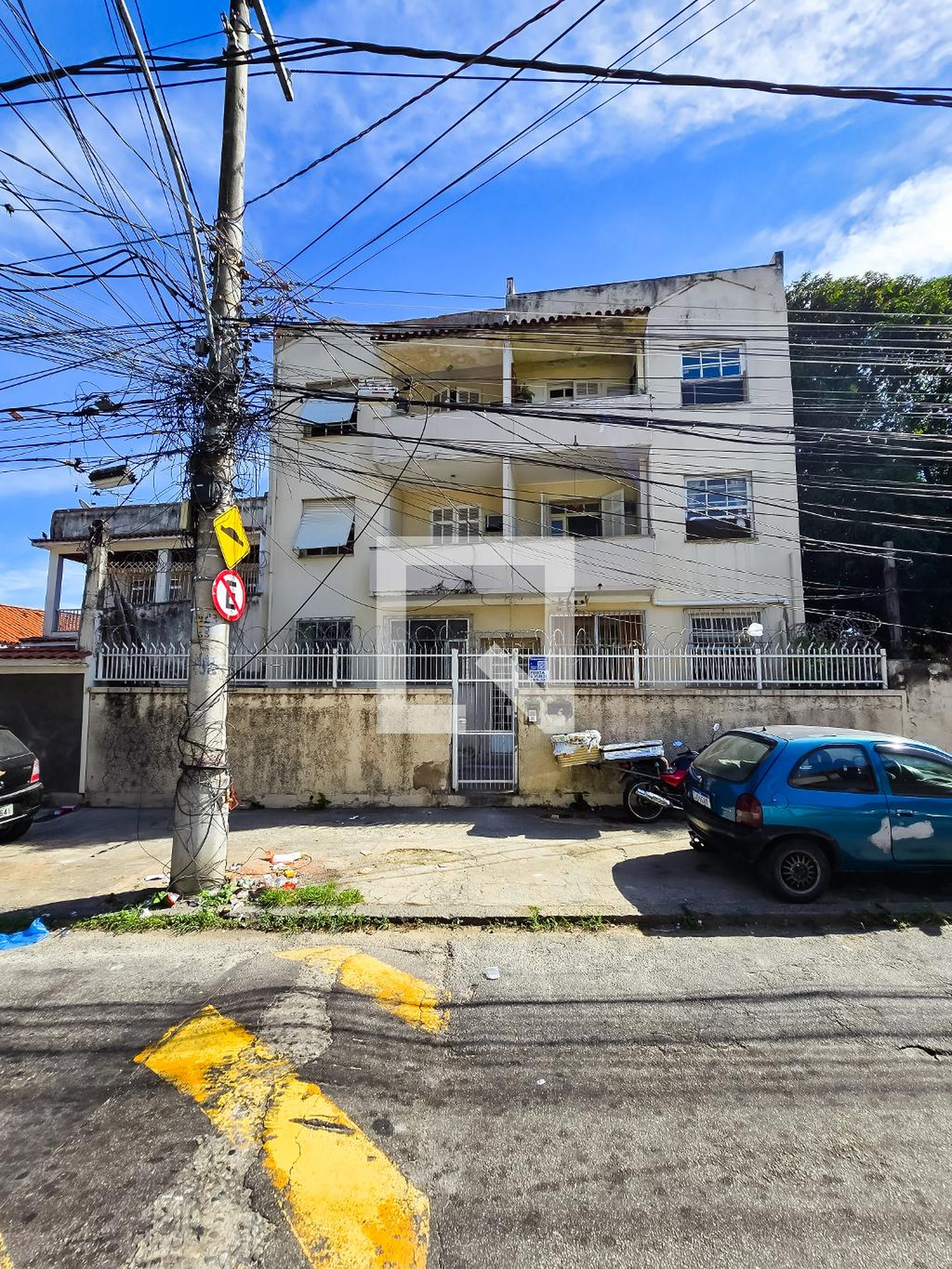 Fachada Condomínio em Rua Vaz de Tolêdo, 651