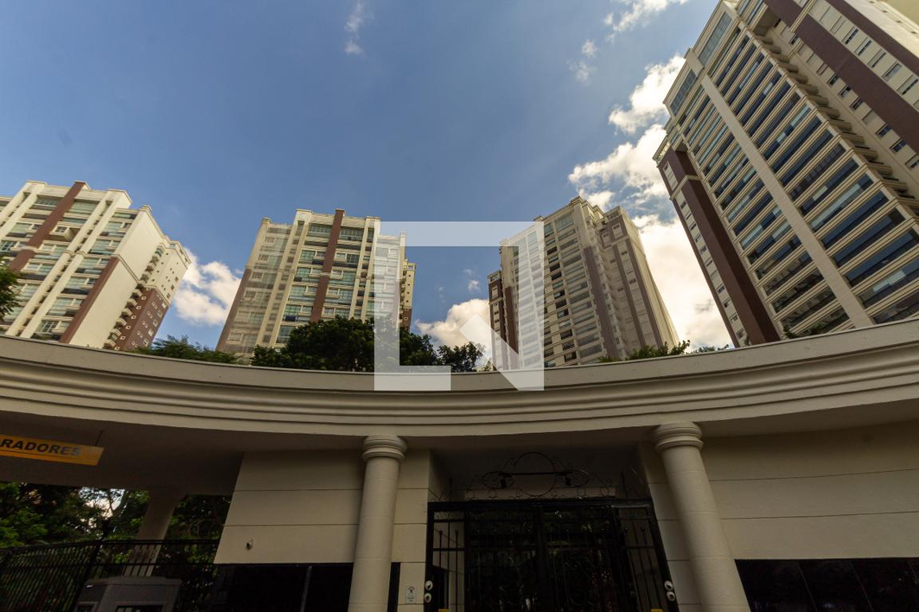 Fachada Condomínio Central Park Prime