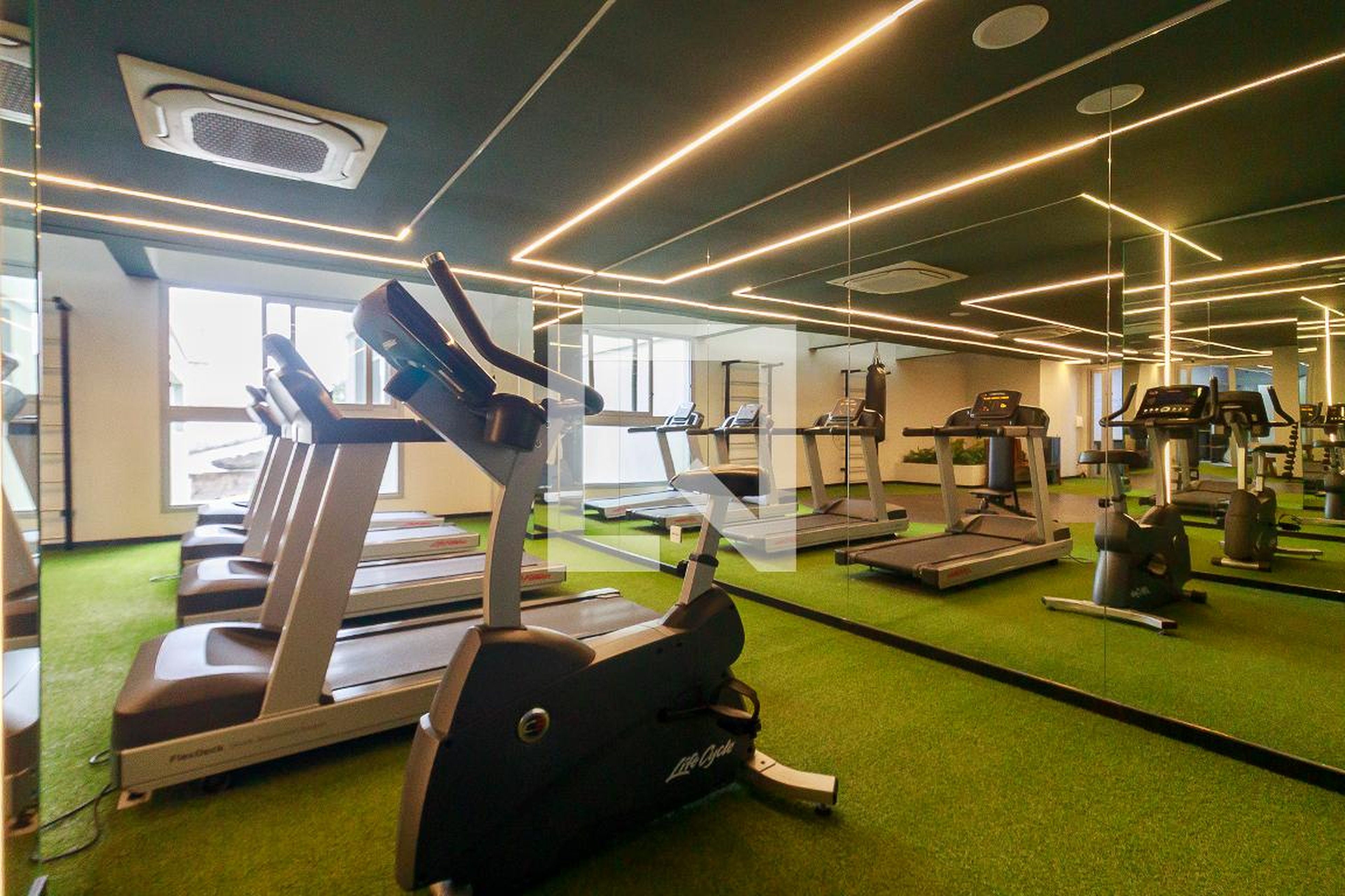 Academia - On Imares