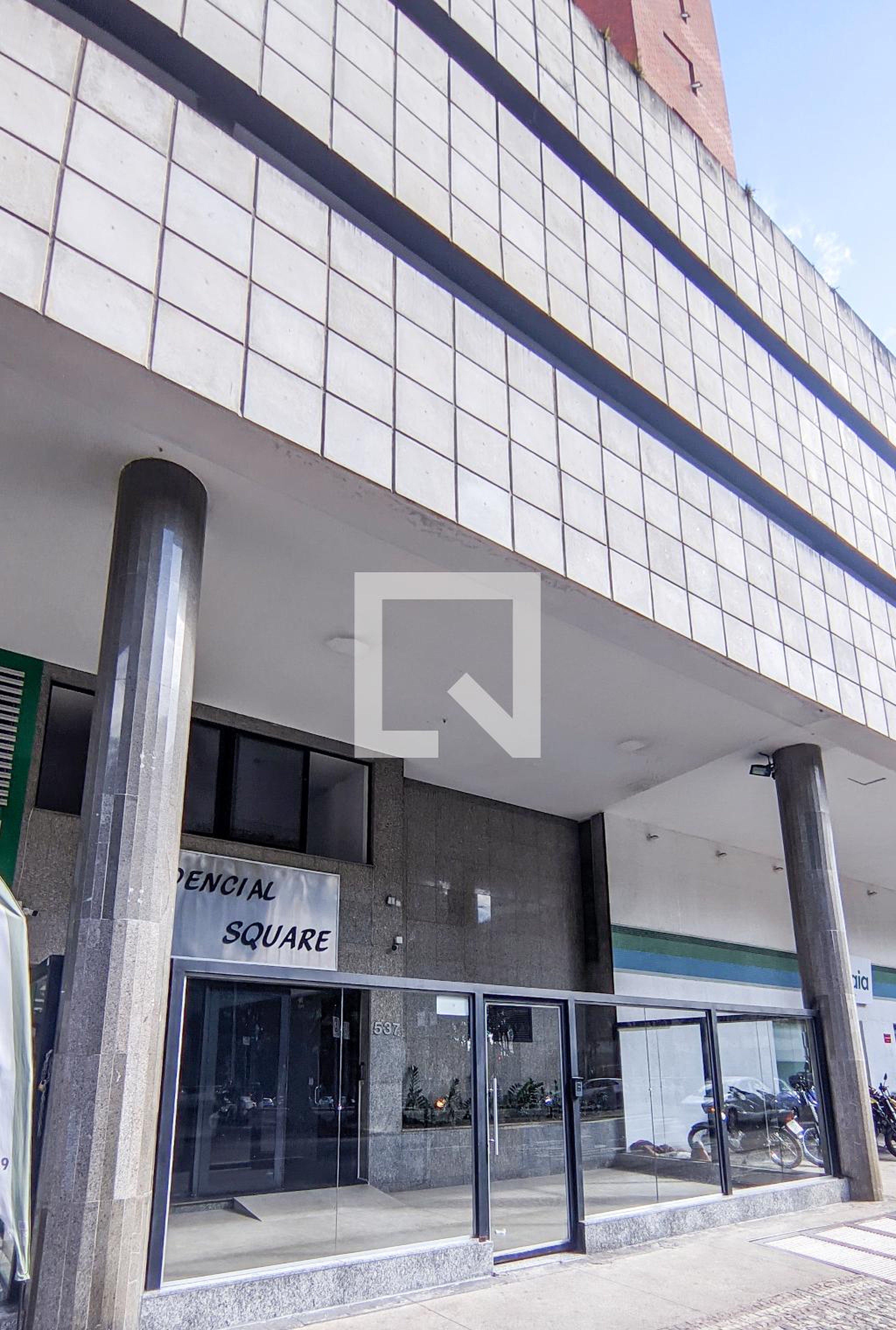 Fachada Condomínio Square Apart Hotel