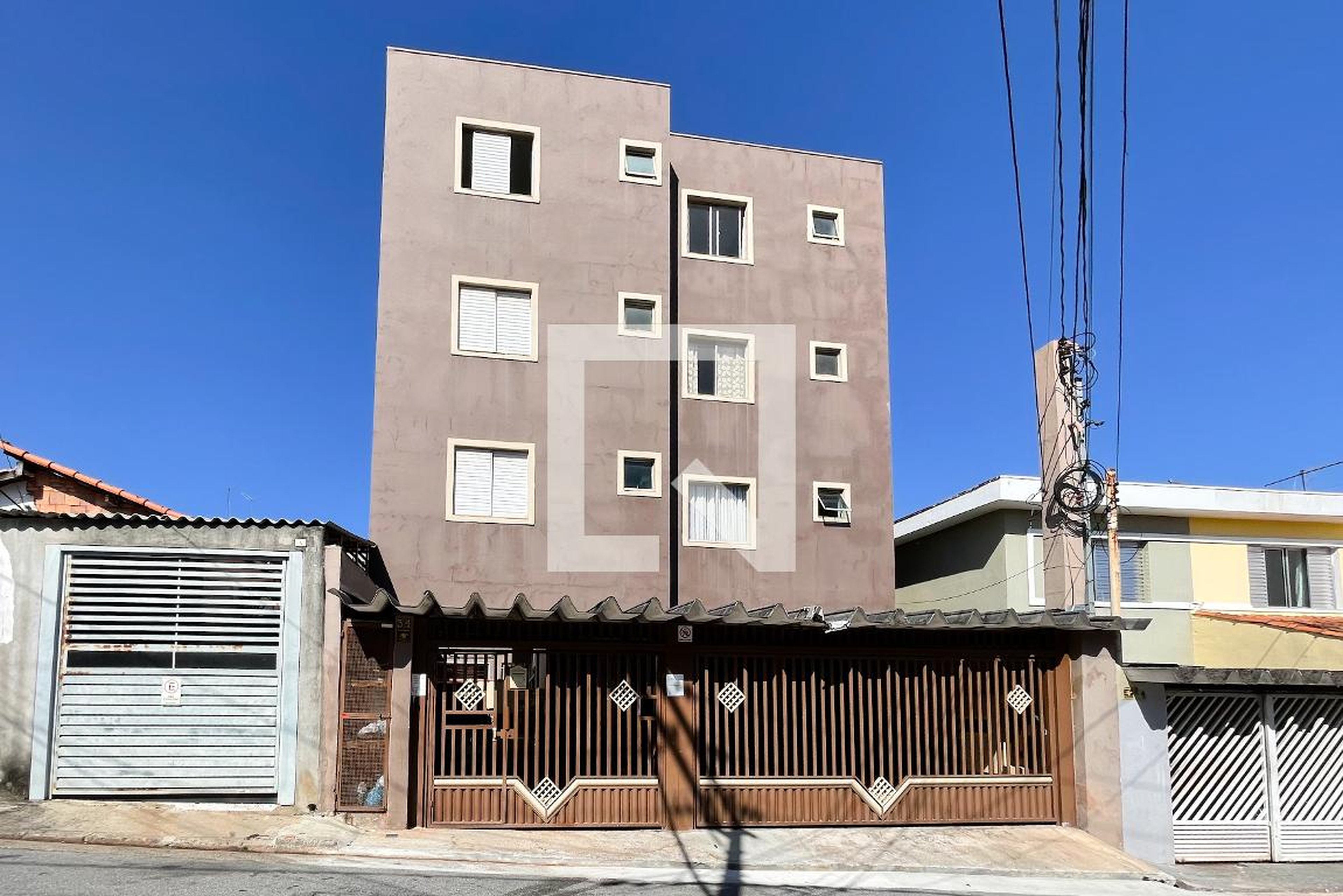 Fachada Condomínio em Rua Angelina Ronchi Martin Bianco, 32