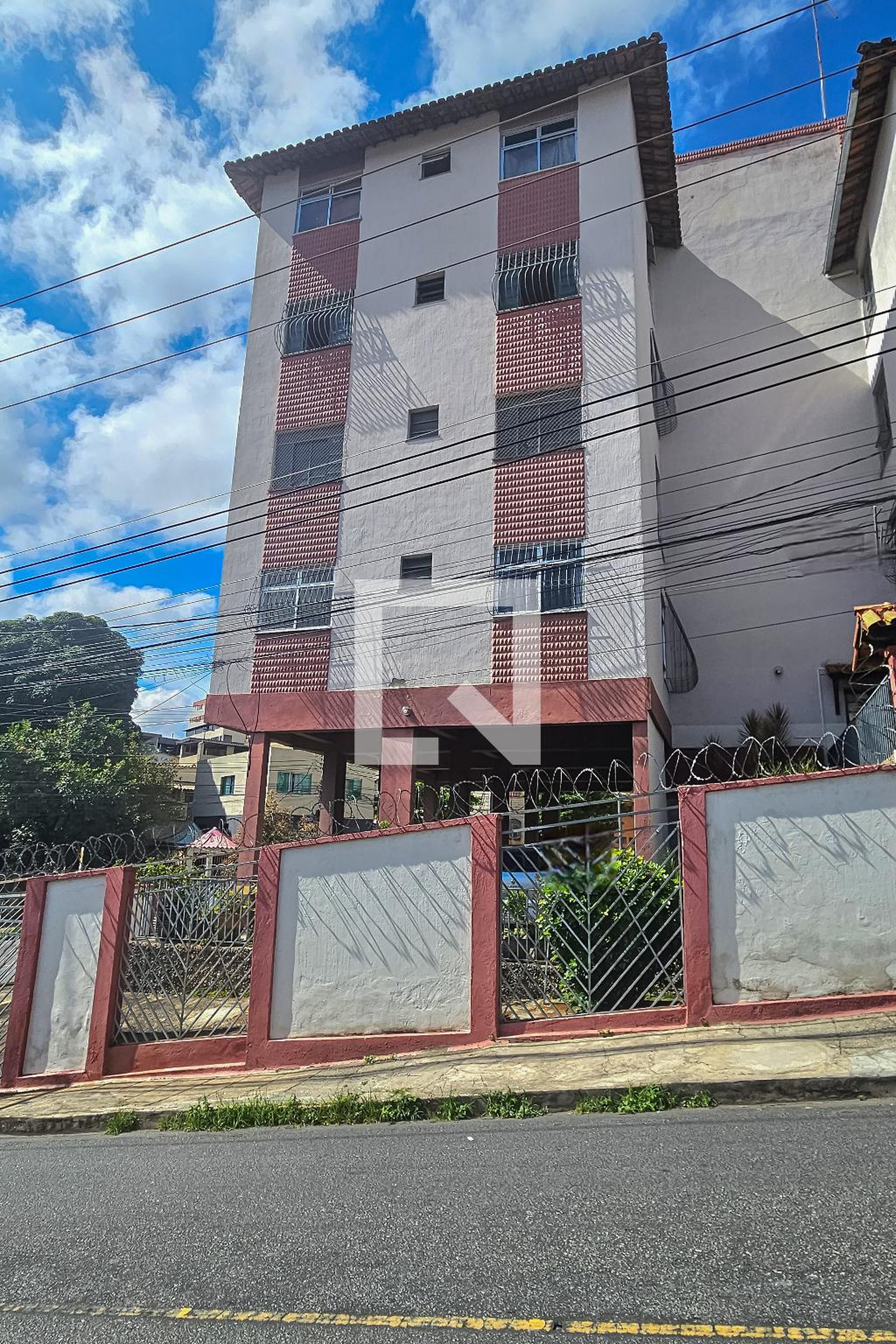 Fachada Condomínio em Rua Aporé, 877