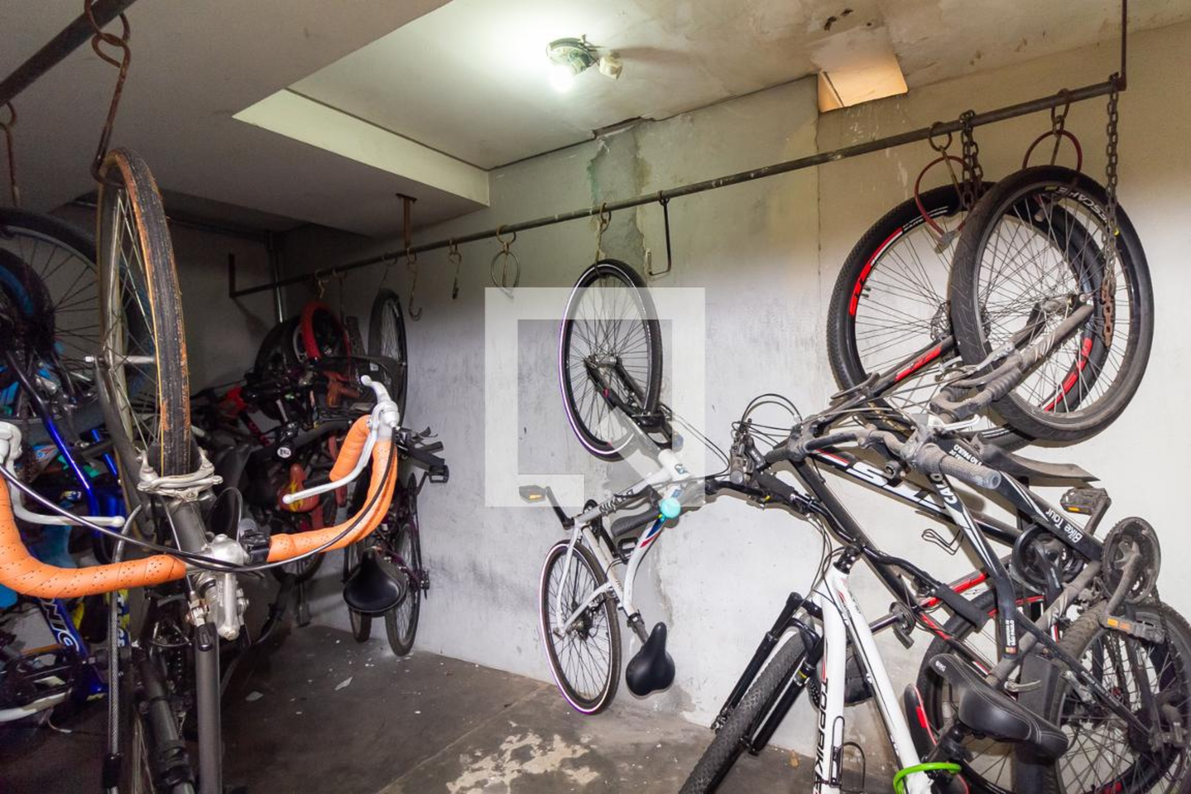 Bicicletário - Edifício Alex