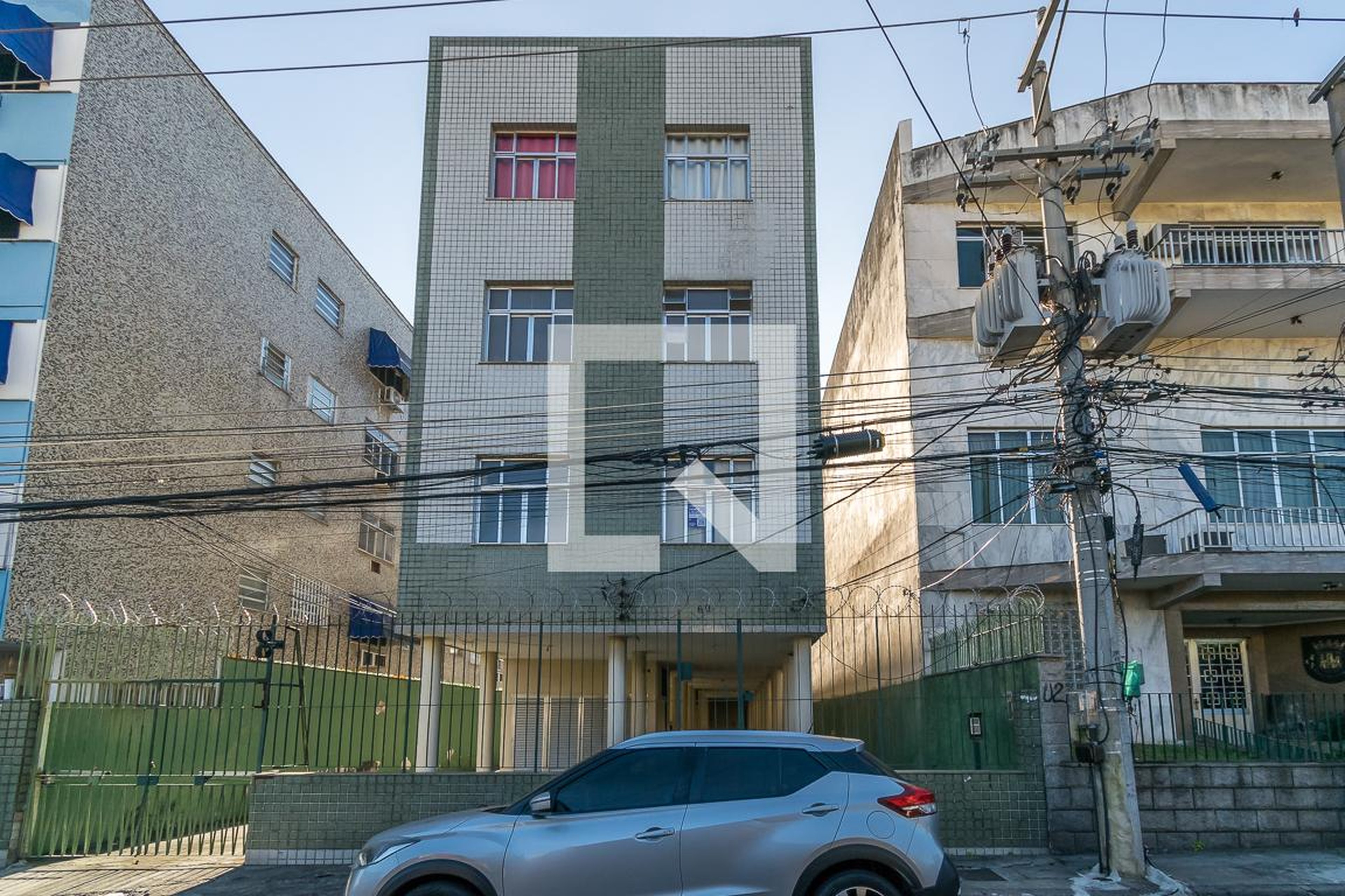 Fachada do Prédio Condomínio em Rua Carlos Chambeland, 60