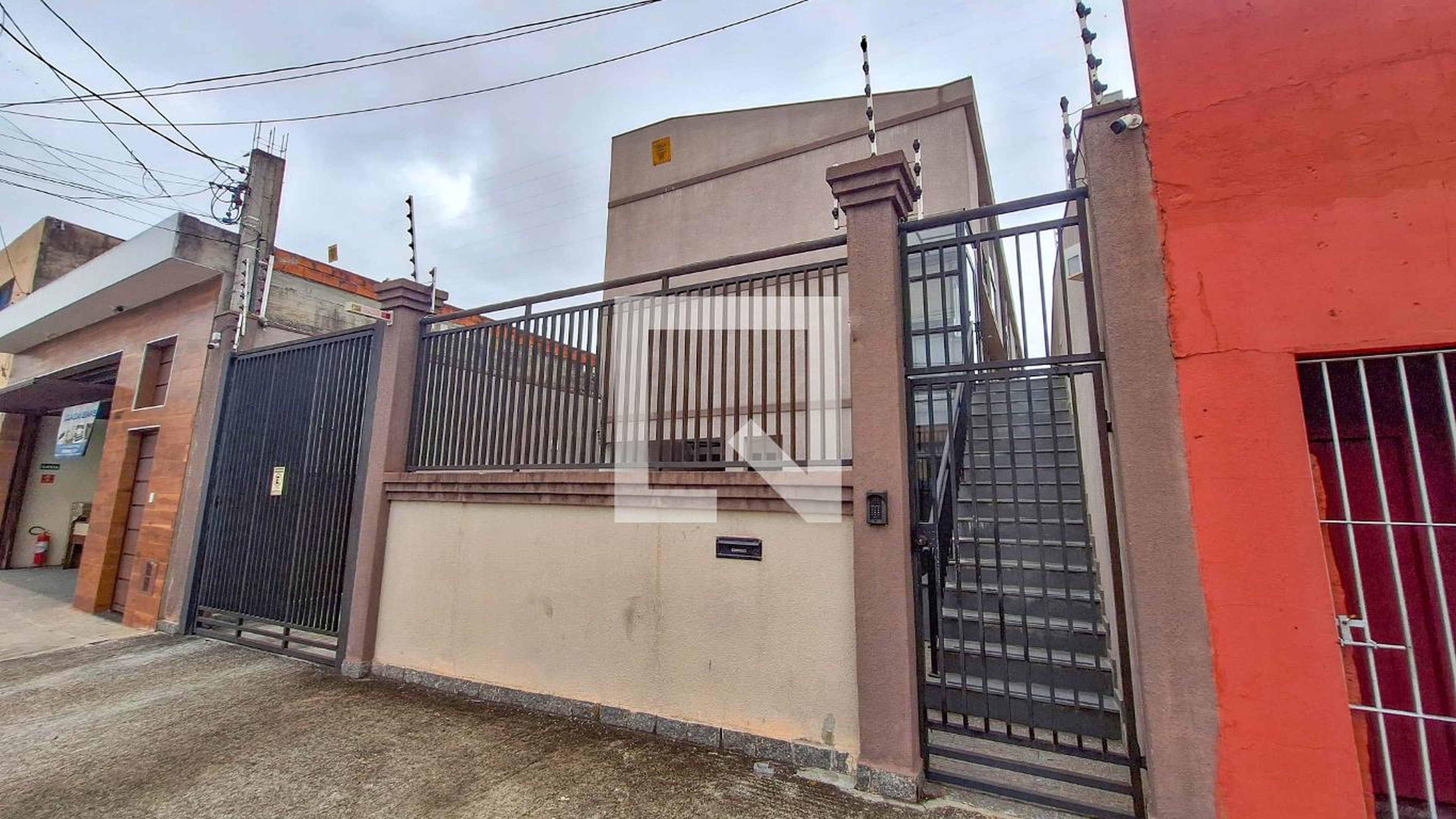 Fachada Condomínio em Avenida Doutor Francisco Munhoz Filho, 1907