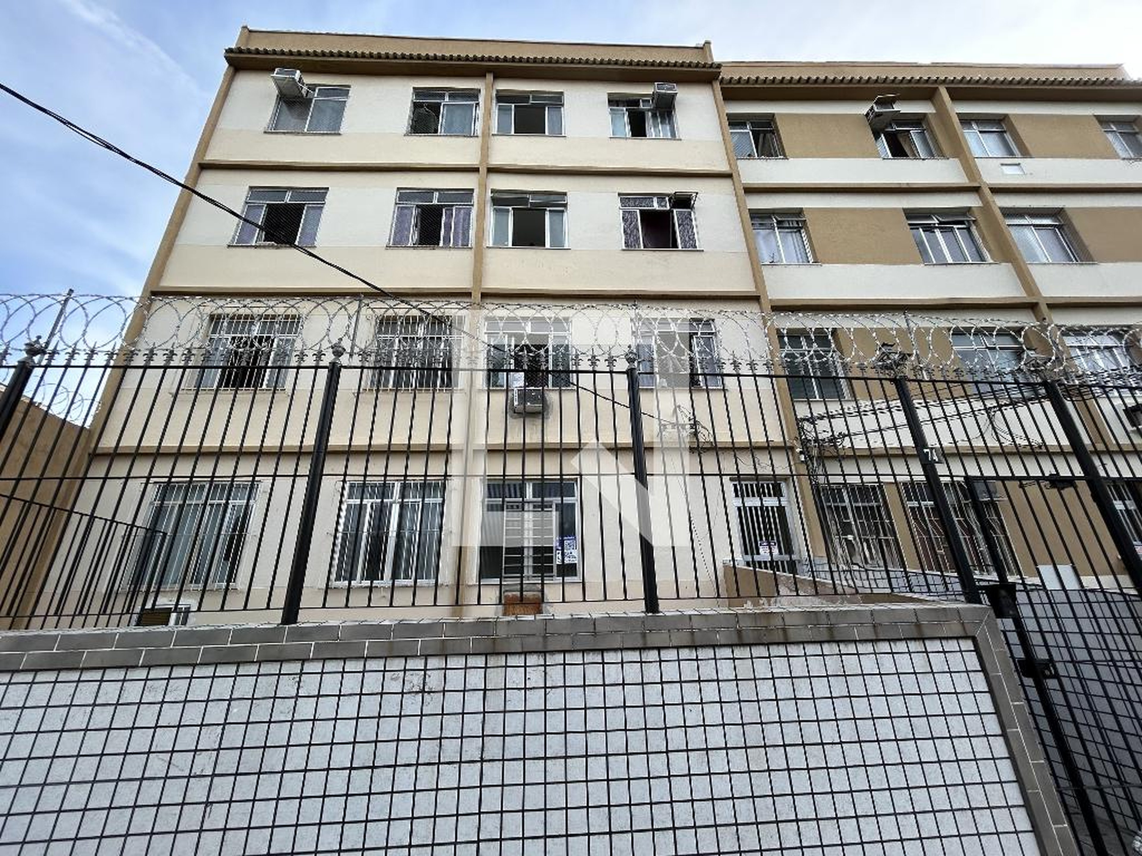 Fachada Condomínio Americana, 74