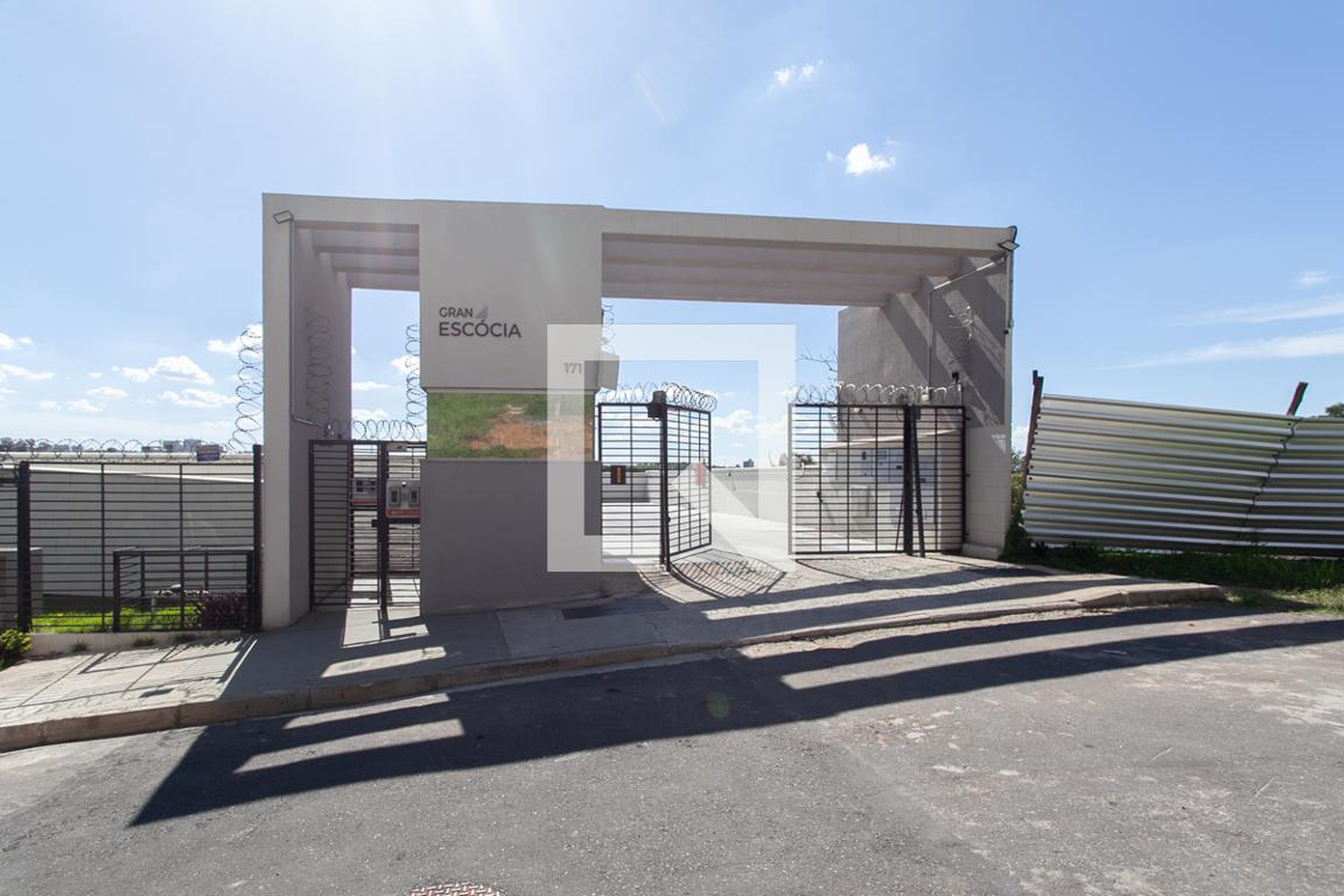 Fachada Residencial Gran Escócia