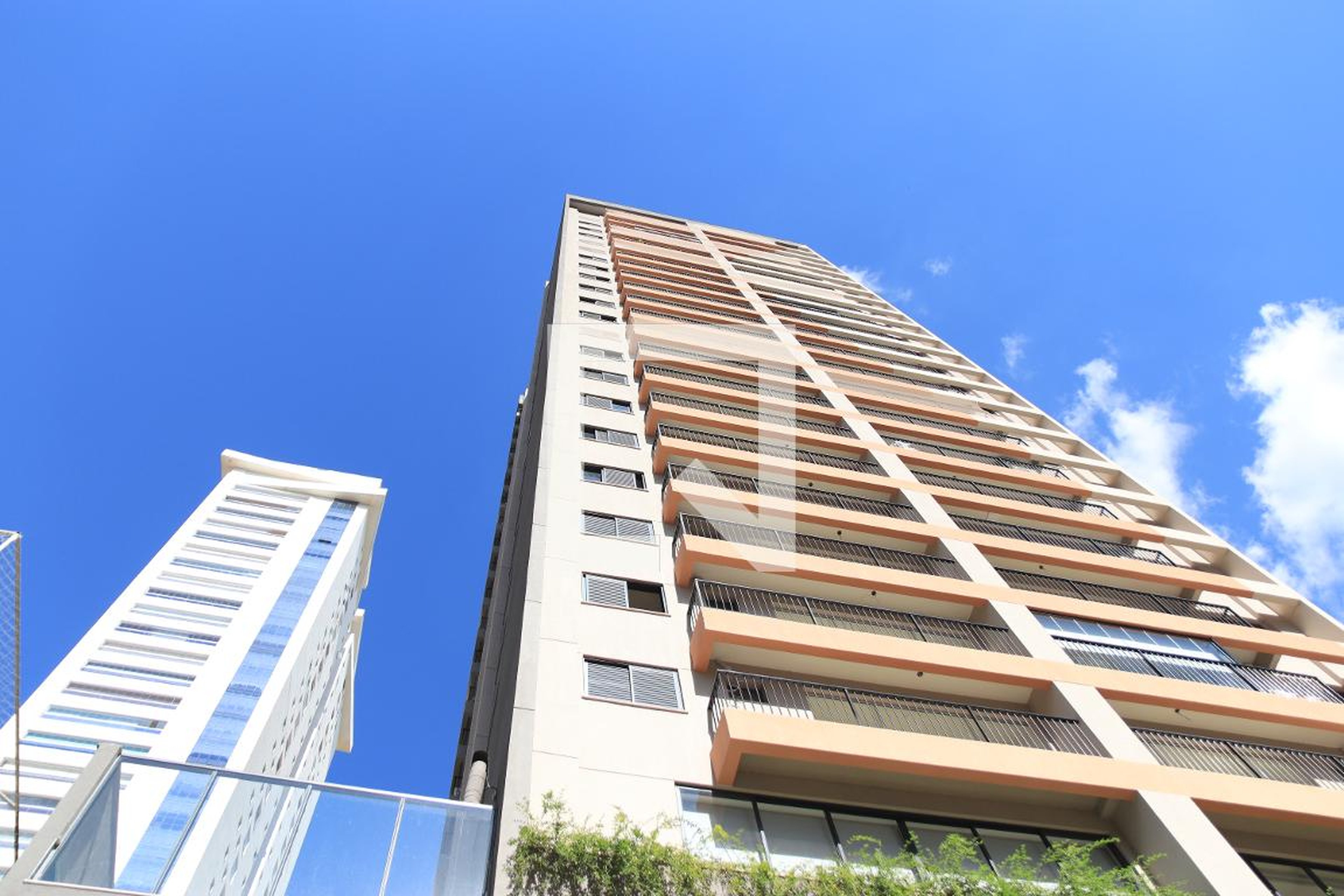 Fachada Condomínio em Rua T 53, 1151