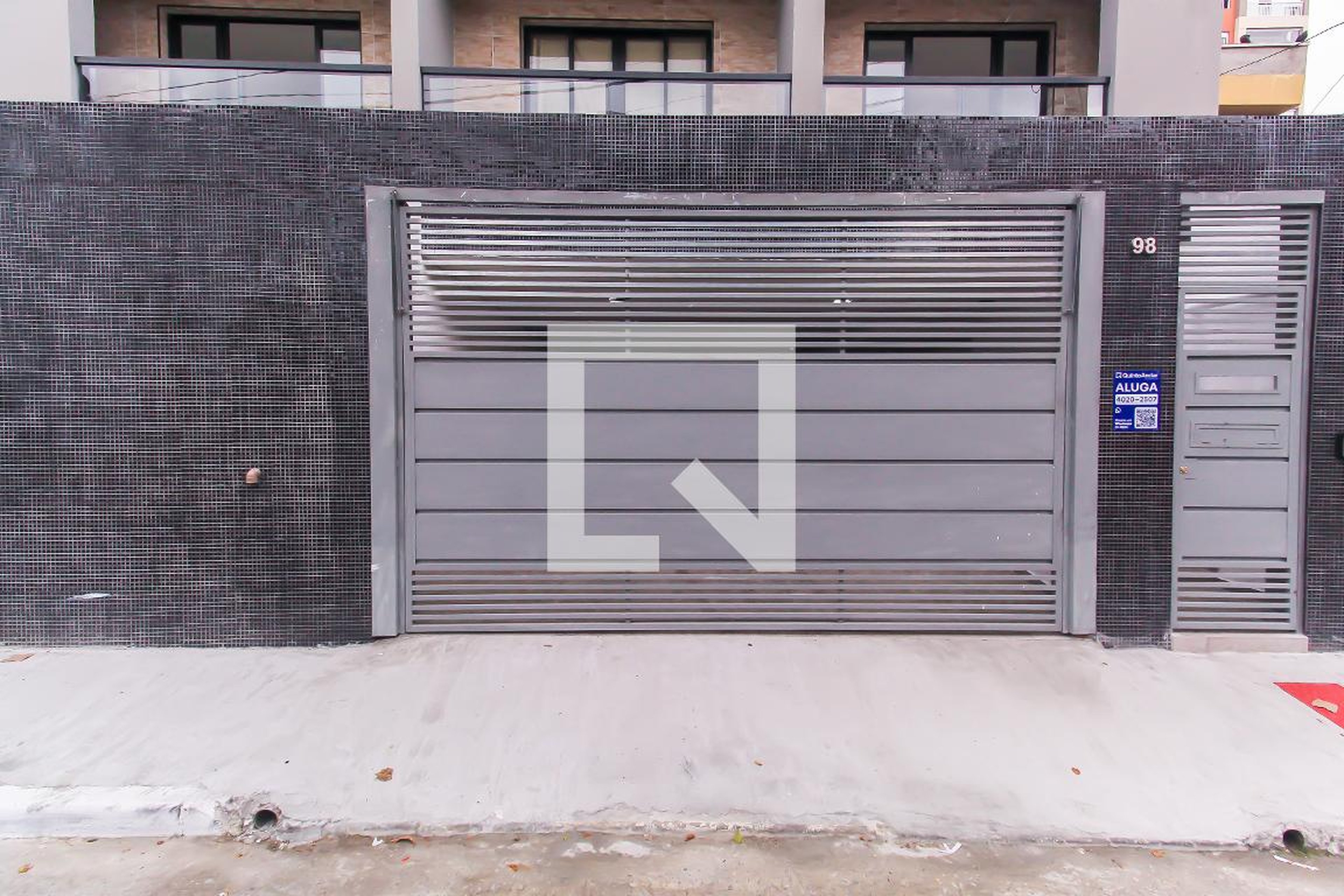 Fachada Condomínio em Rua Virgílio, 98