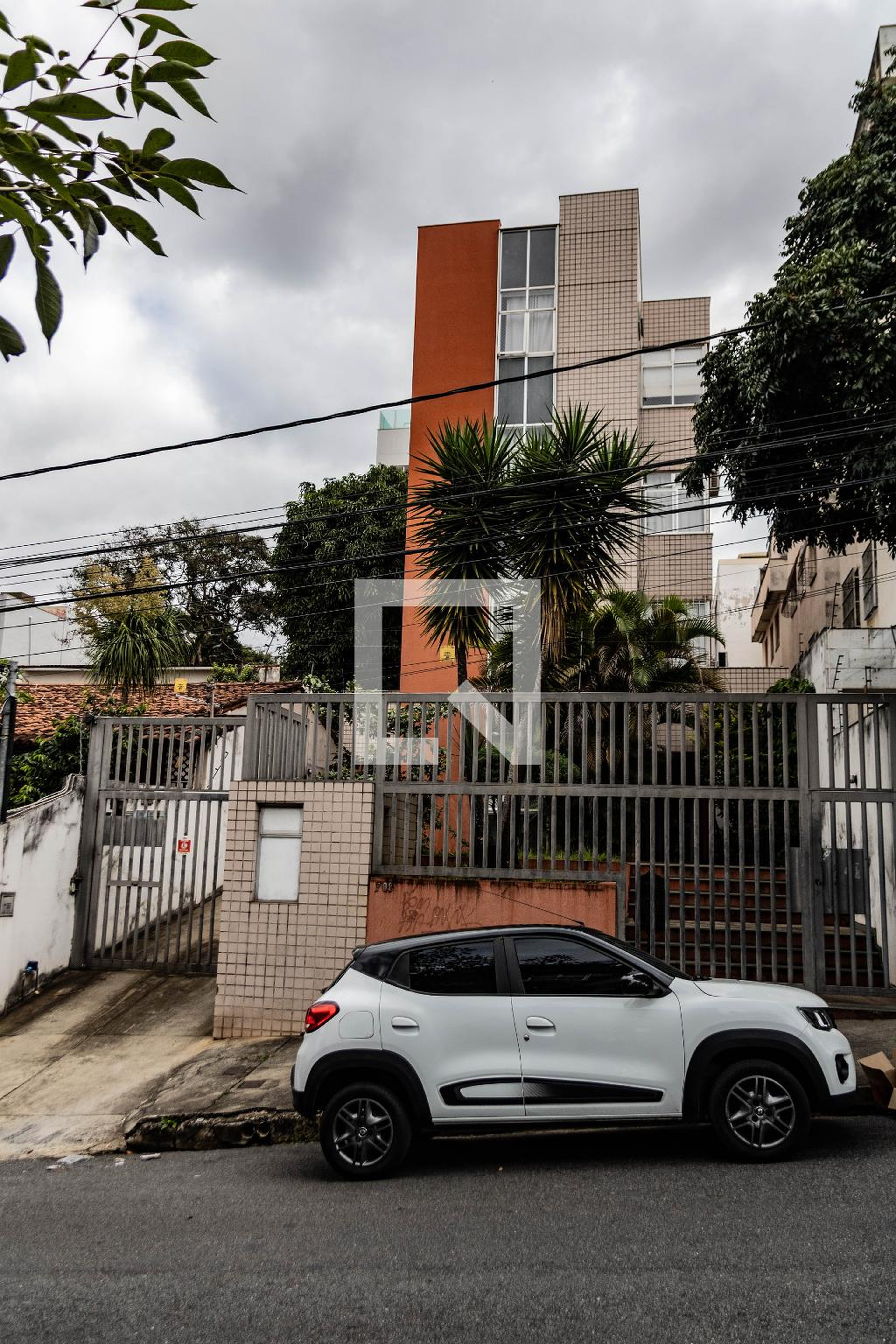 Fachada Condomínio em Rua Indiana, 708