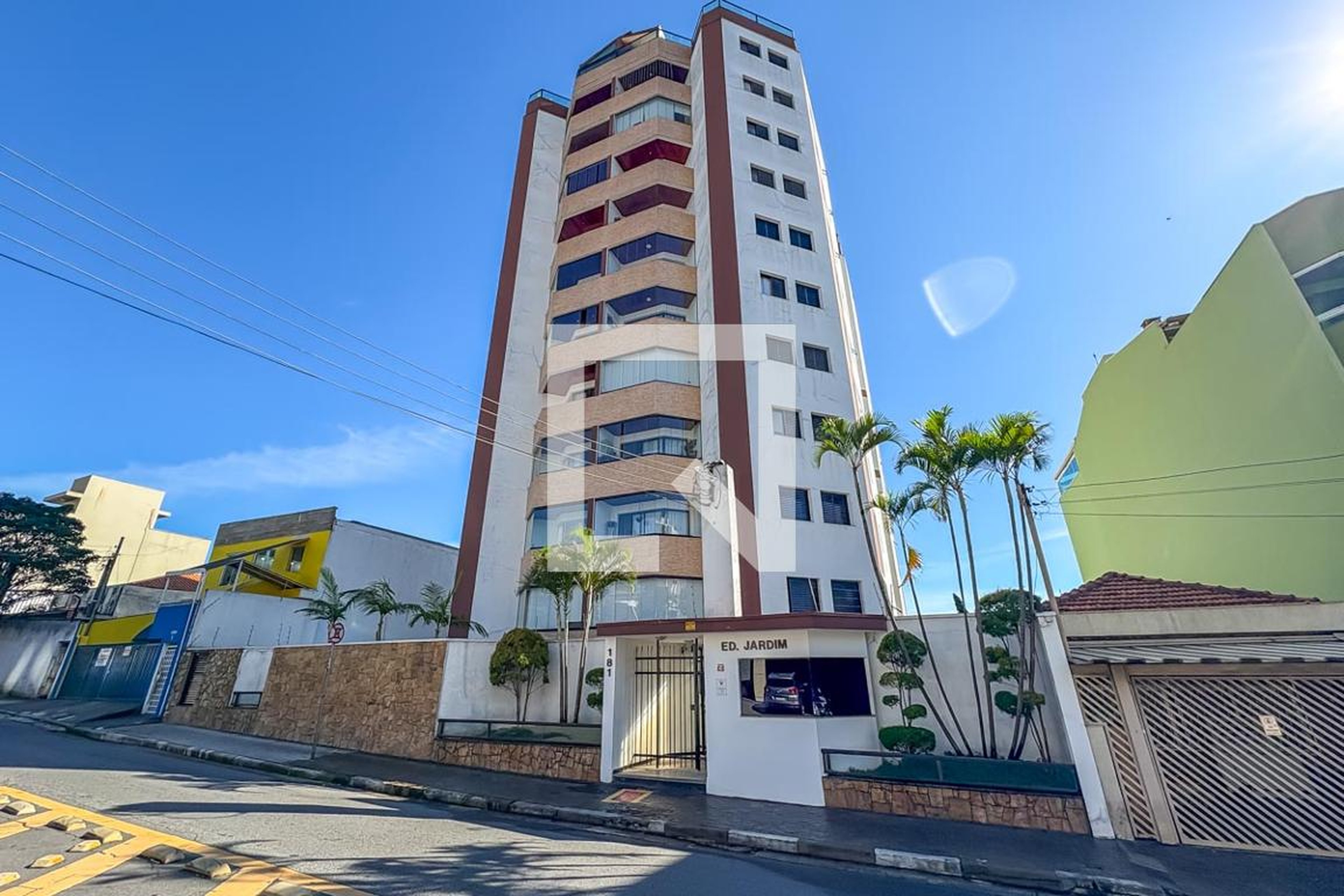 Fachada Condomínio Jardim