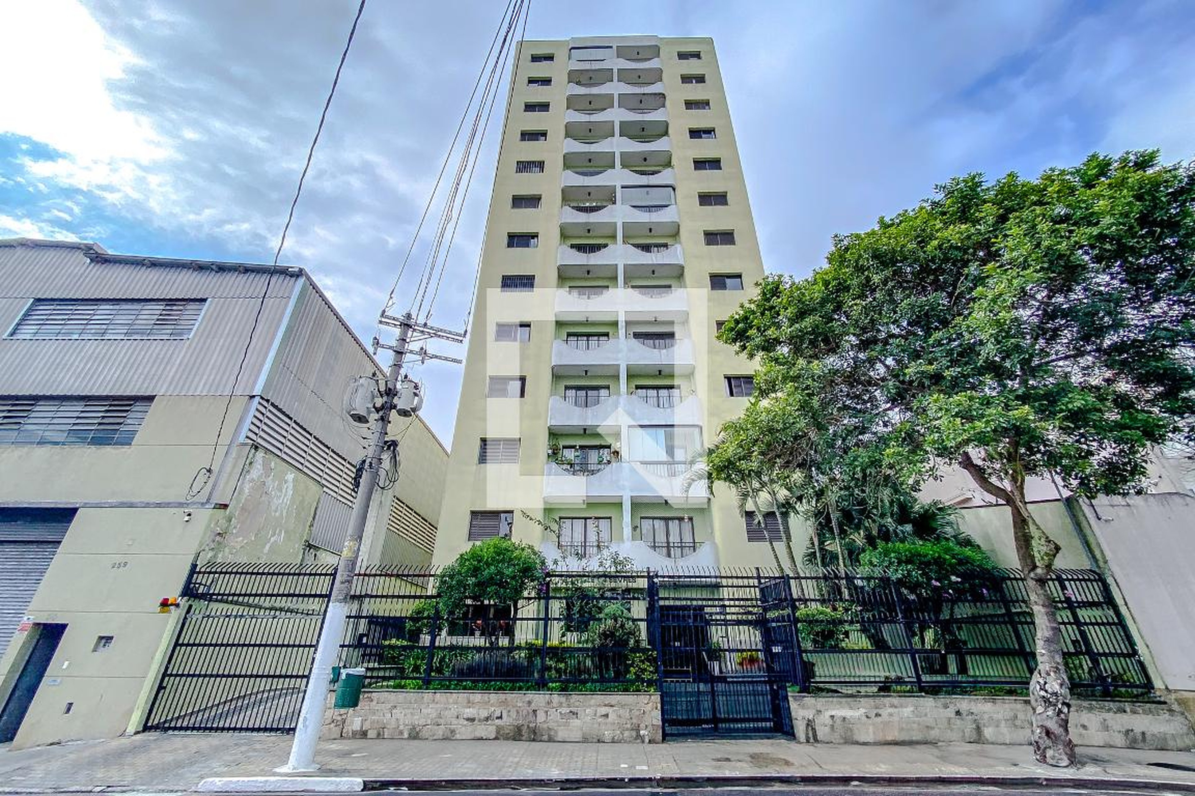 Fachada Condomínio Ville de Sevres