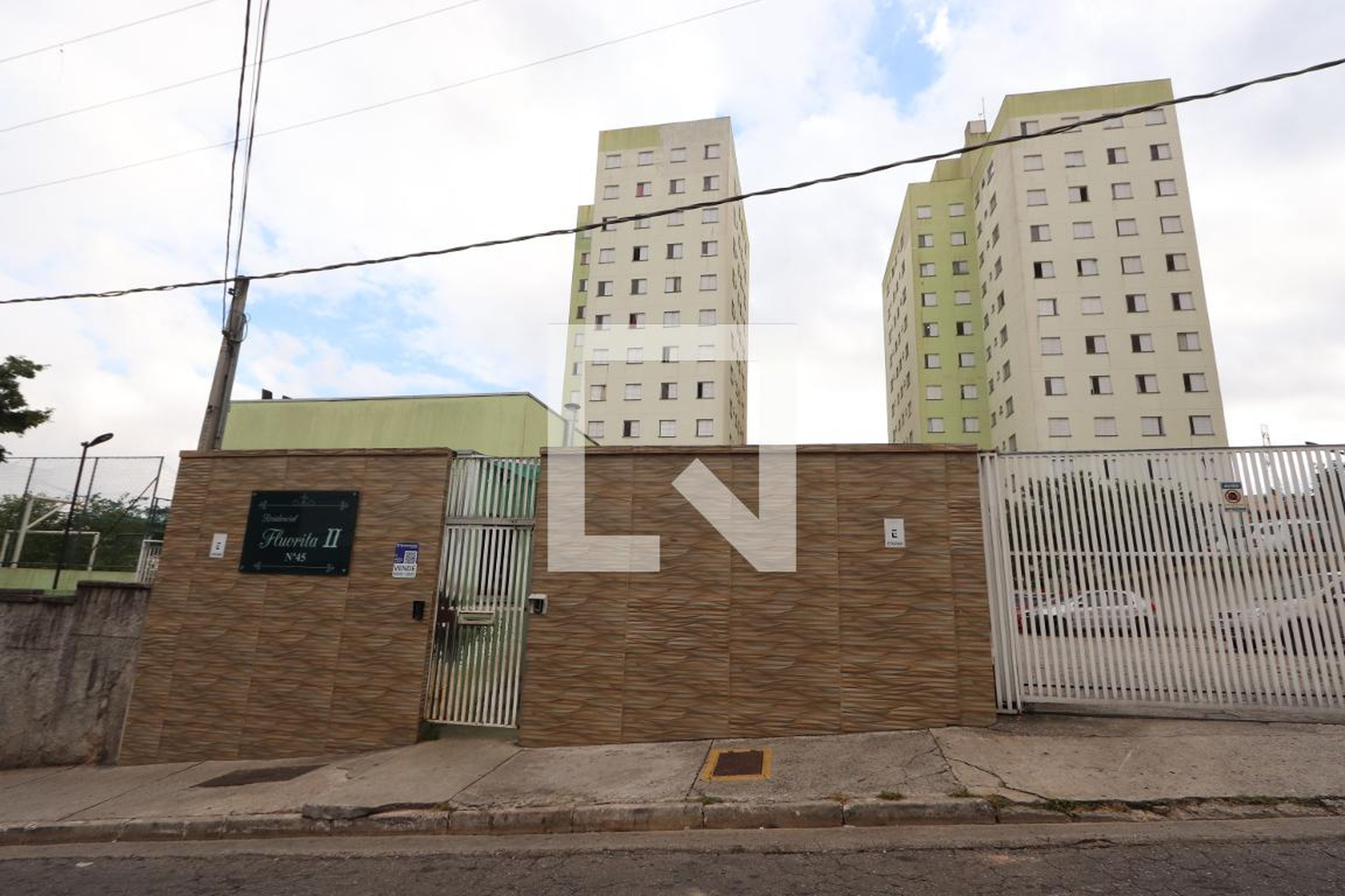 Fachada do condomínio Residencial Fluorita 2