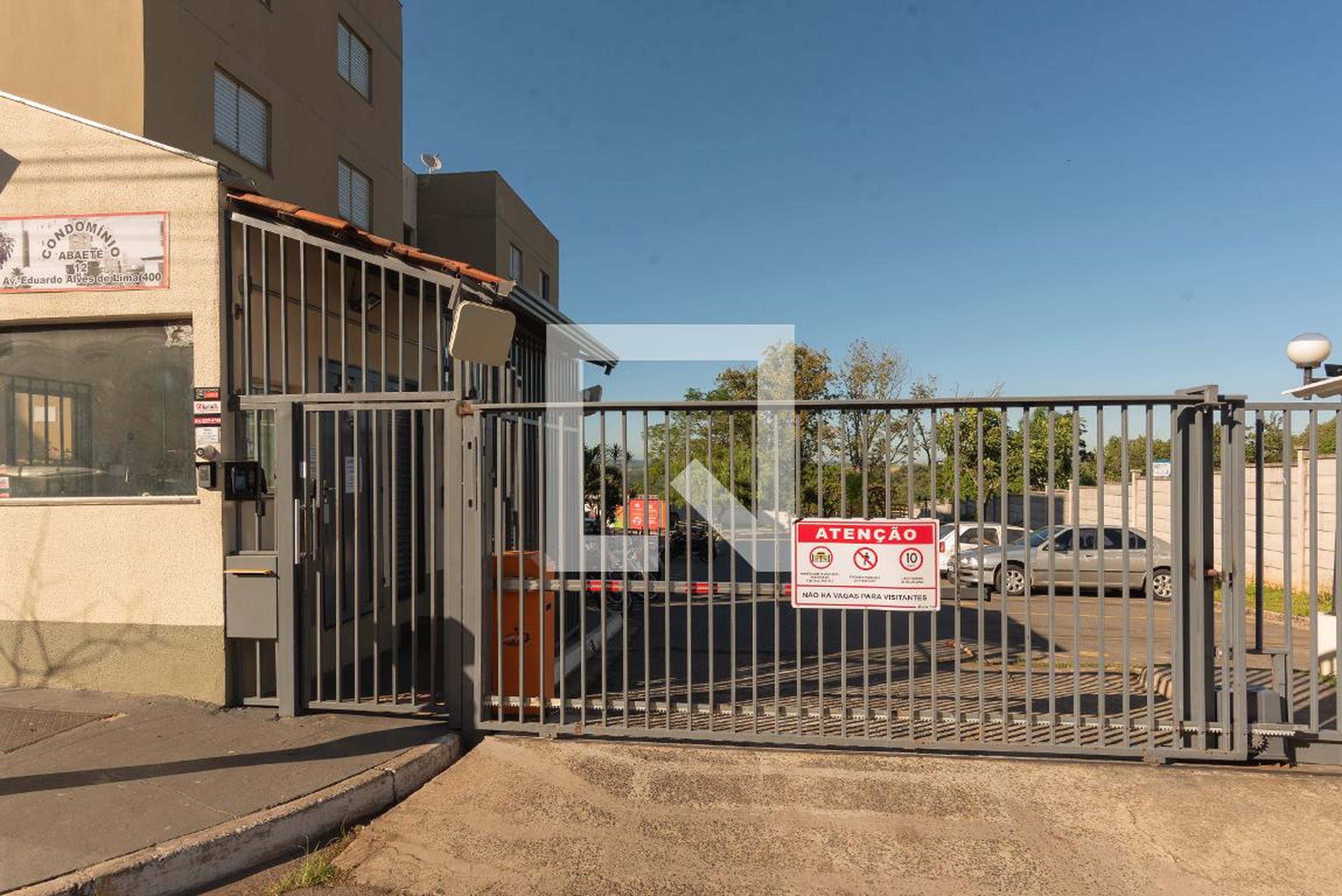 Fachada do Prédio Condomínio Abaete 12