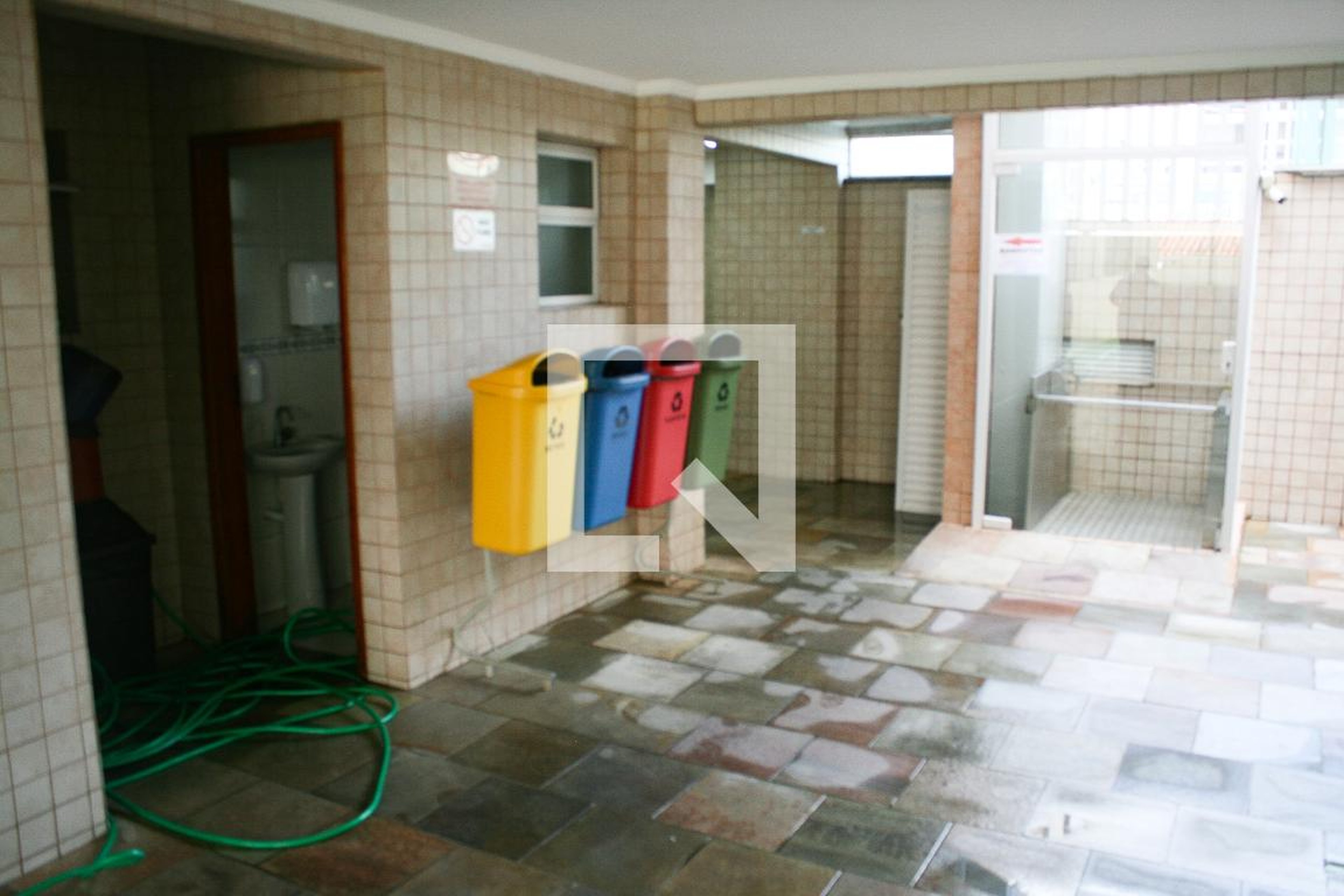 Área comum - Santo Expedito V