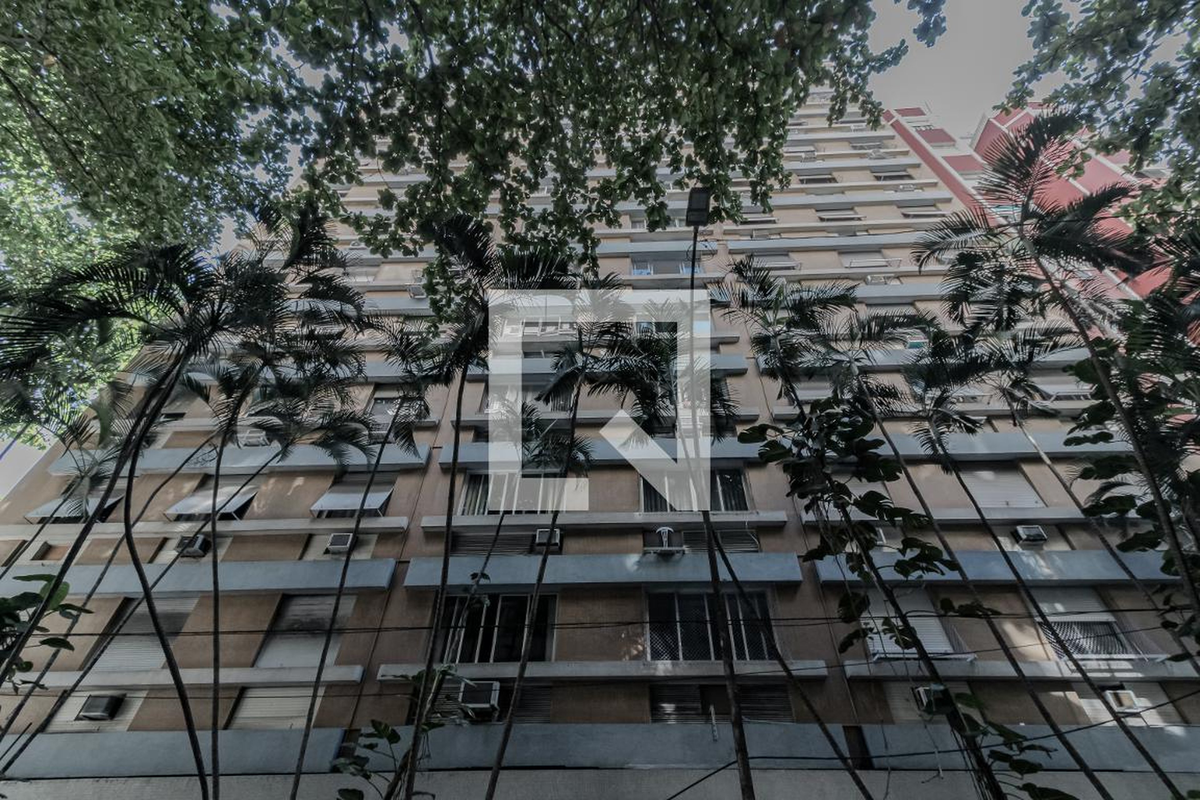 Fachada do Prédio Condomínio Uriel