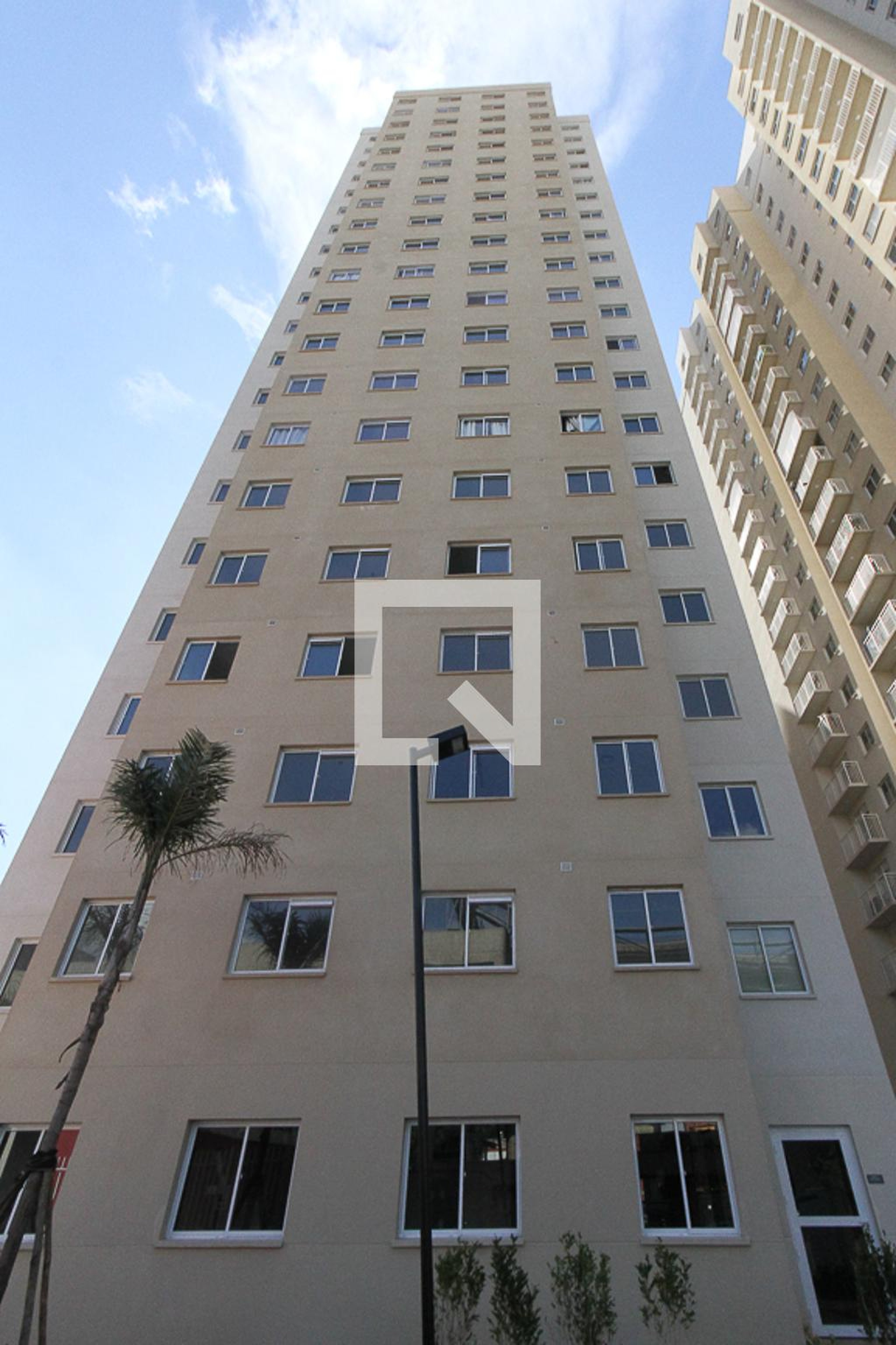 Fachada Condomínio em Rua Banharão, 88