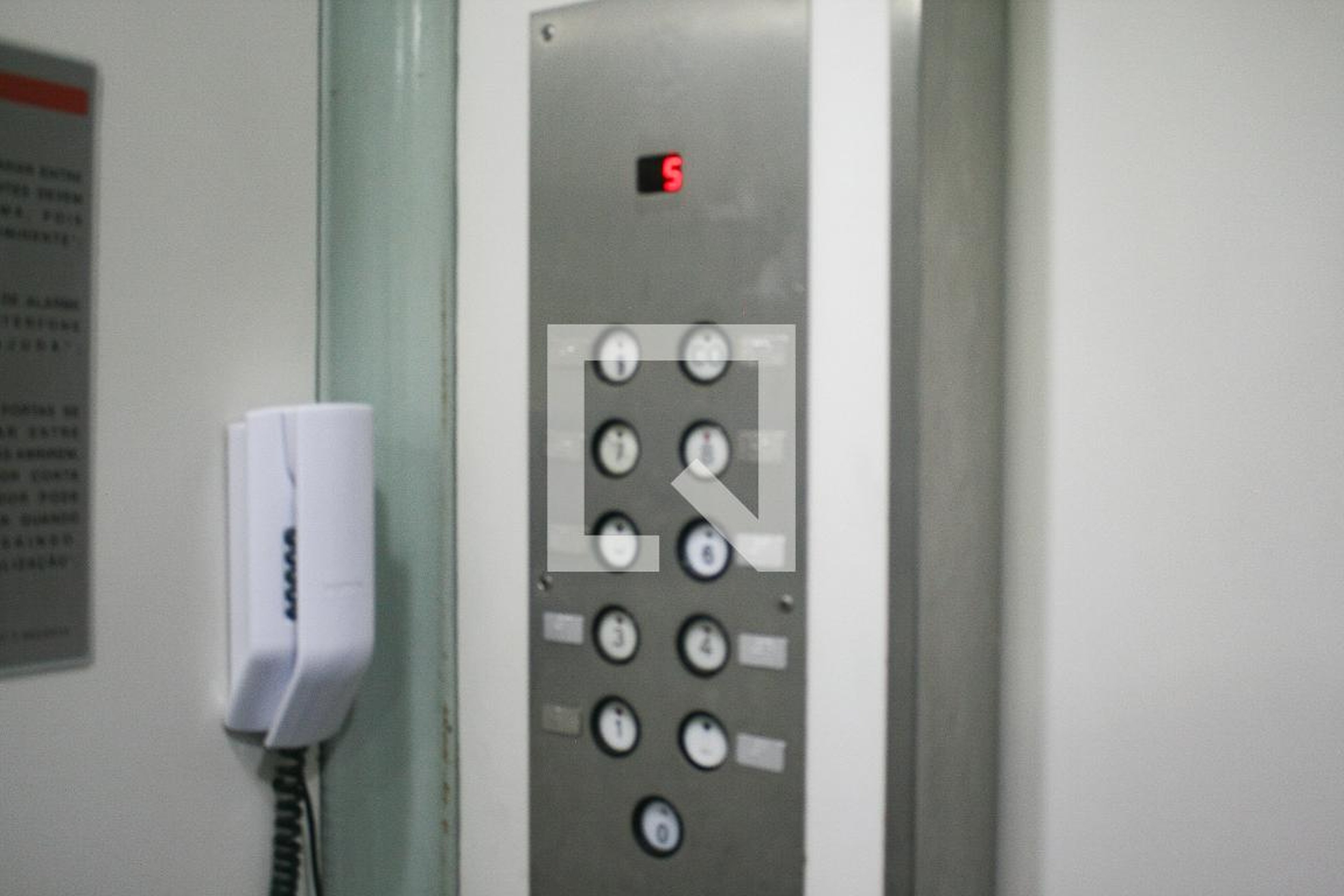 Elevador - Palácio Hermelinda